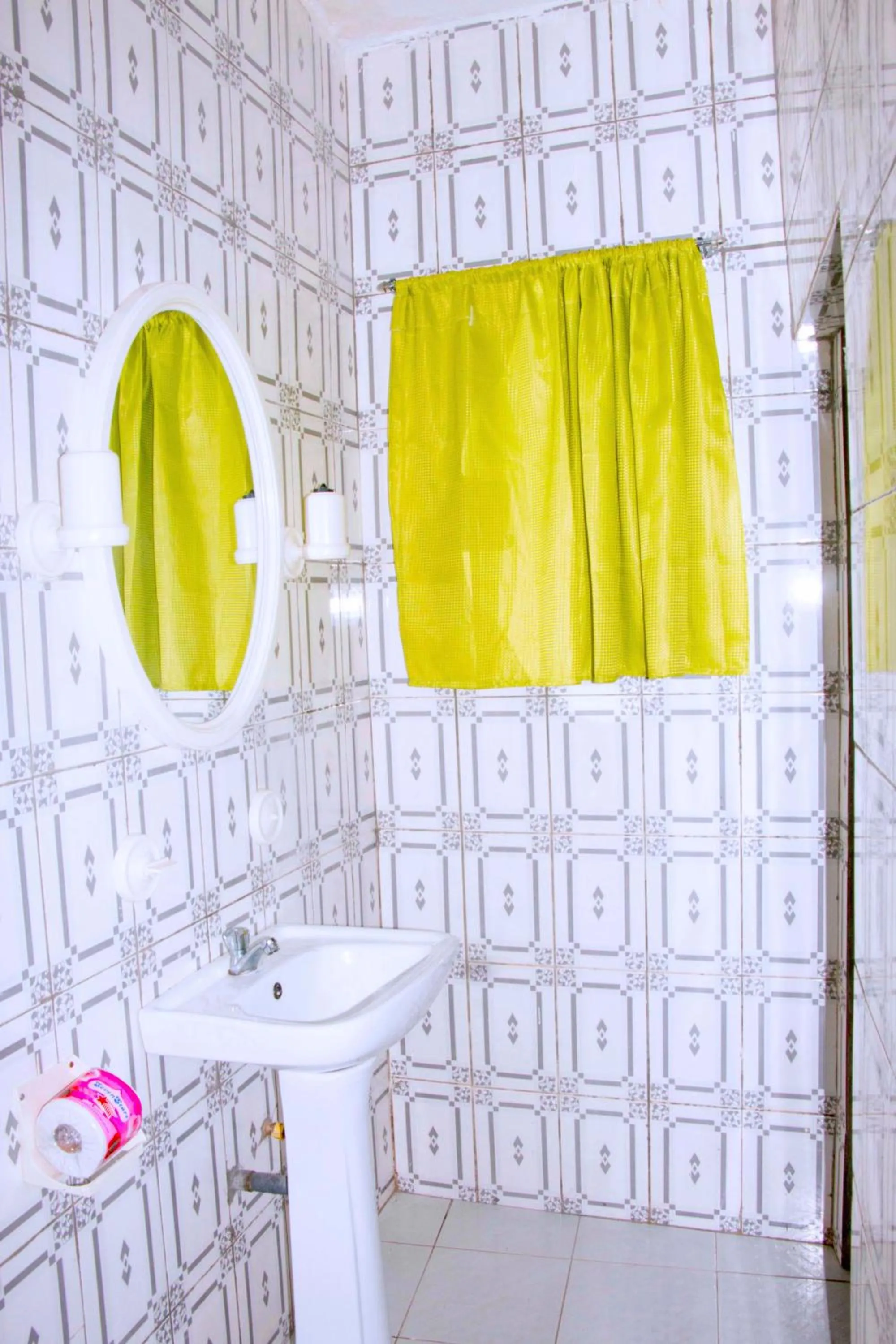 Bathroom in Nora Hotel