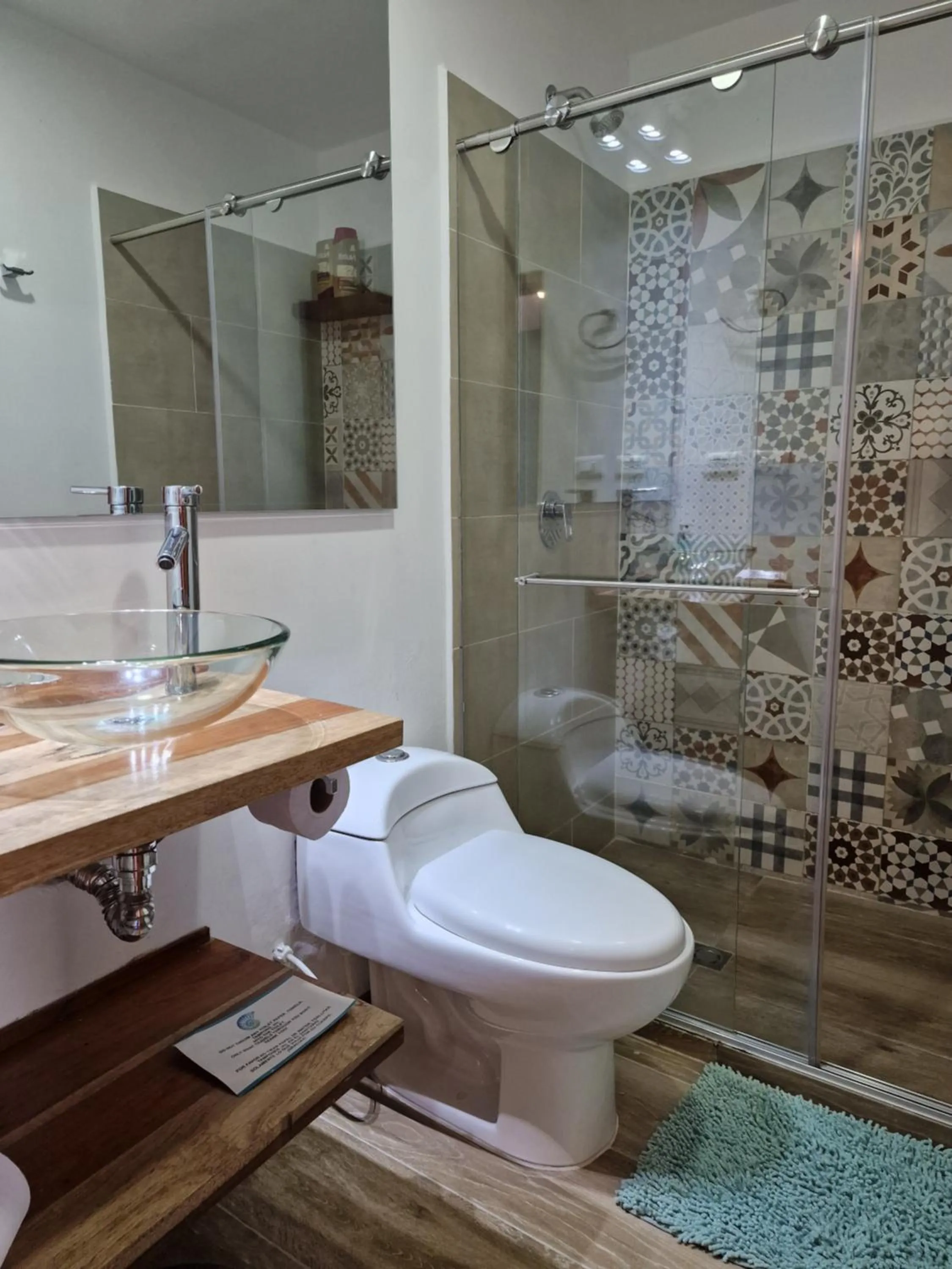 Shower in Hotel La Caracola Salento