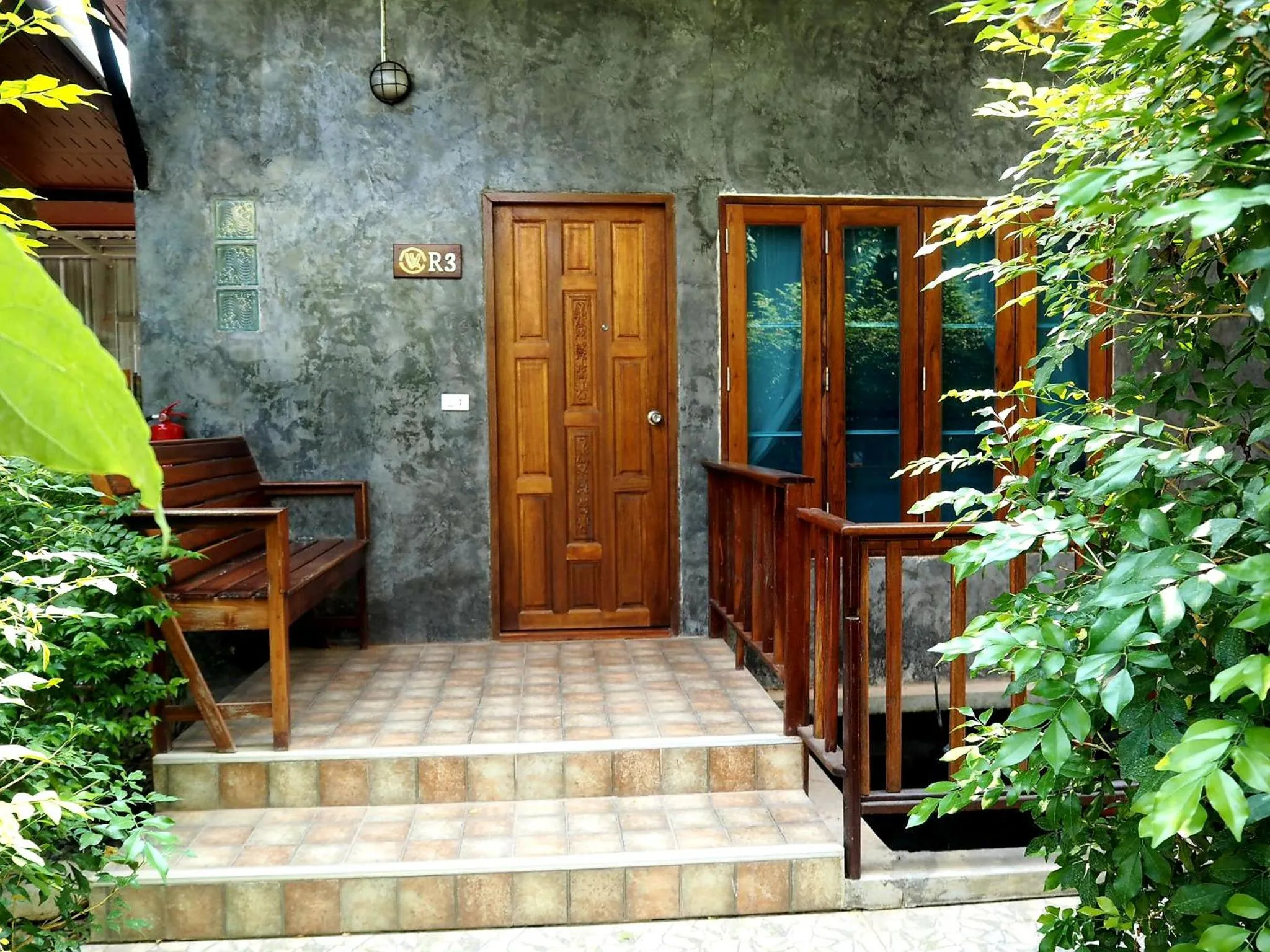 NawiengkaeRiverview Resort