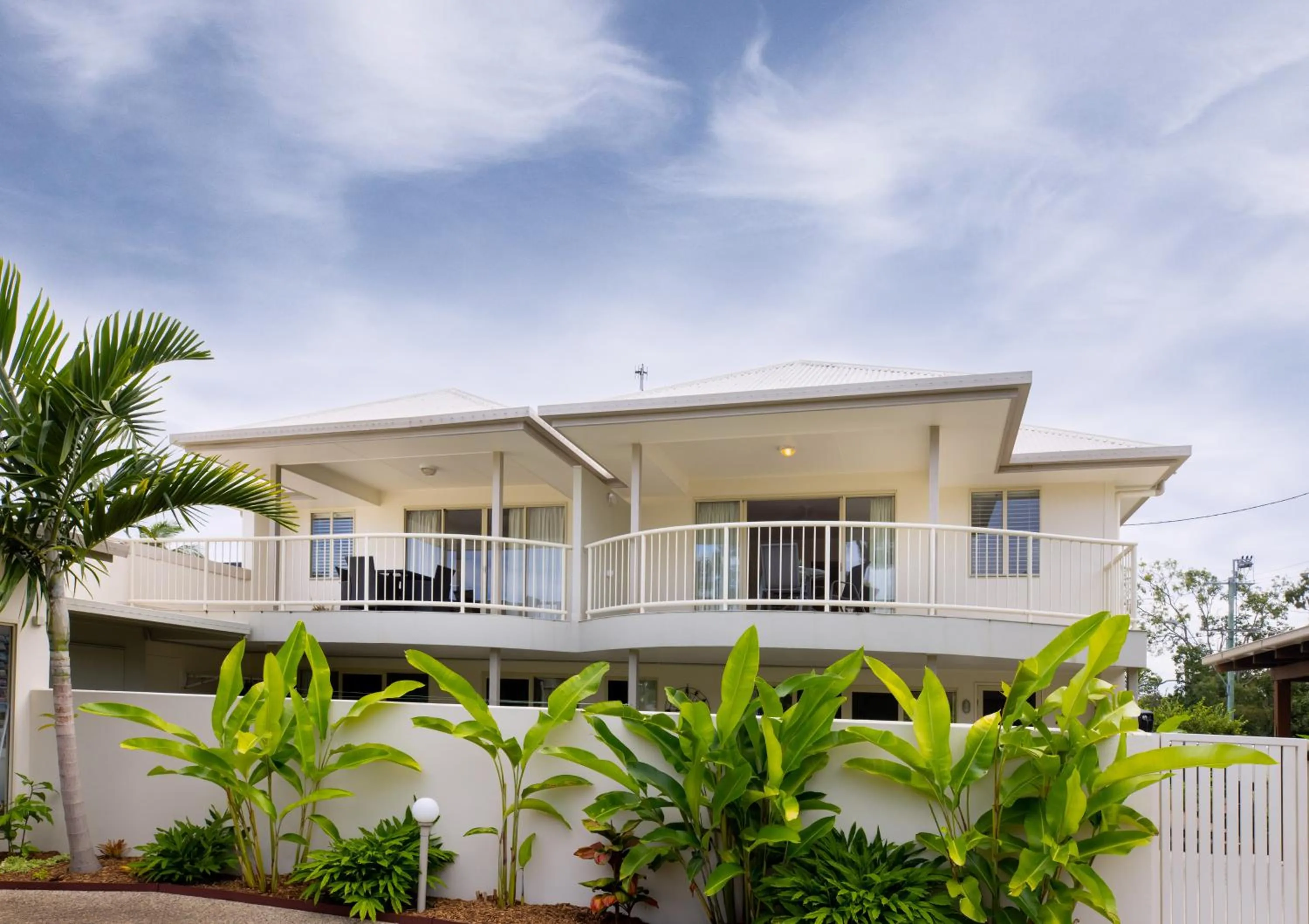 Property building in Noosa River Palms