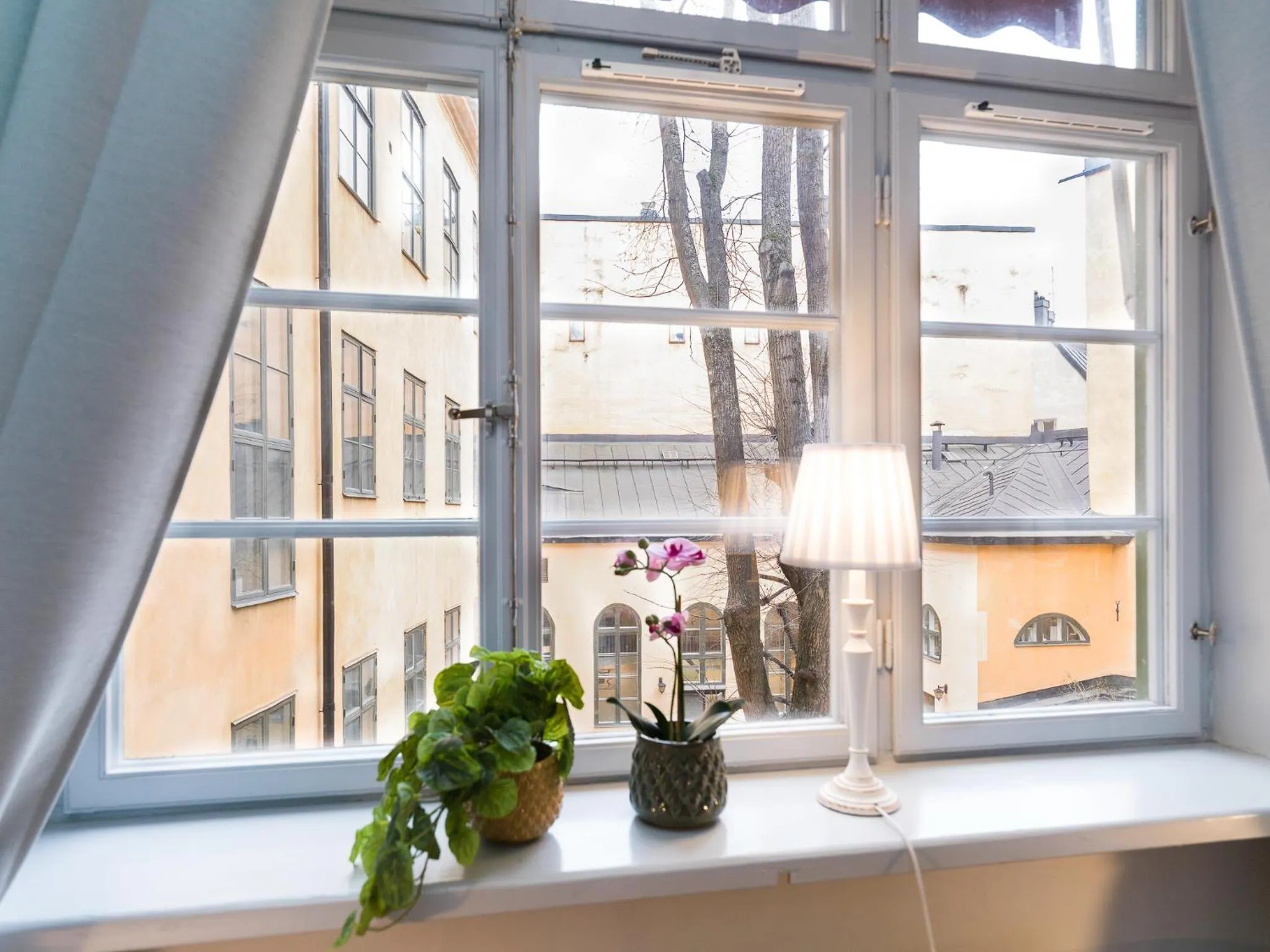 Inner courtyard view in Castanea Old Town Hostel