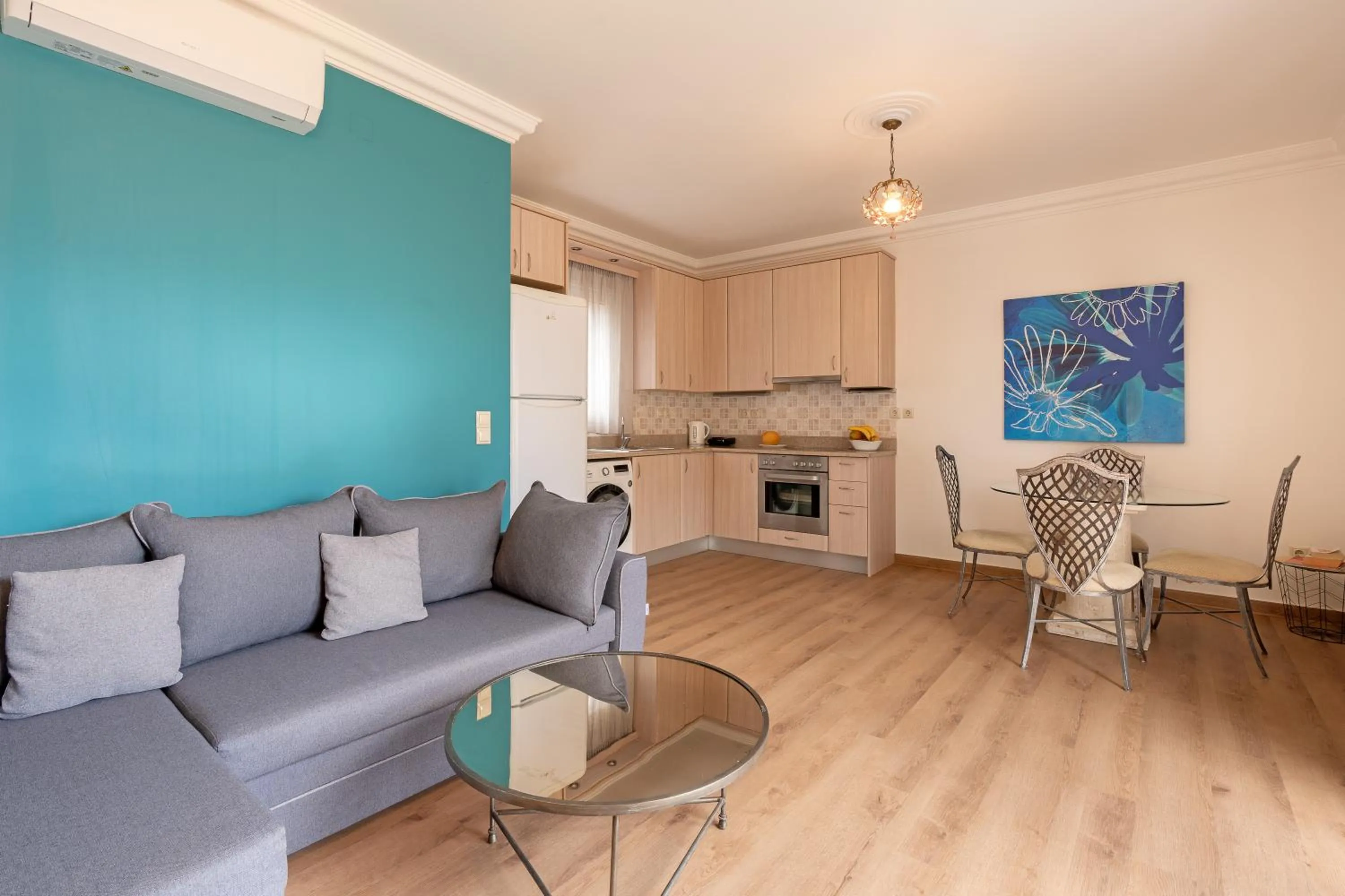 Living room in Elegant Living