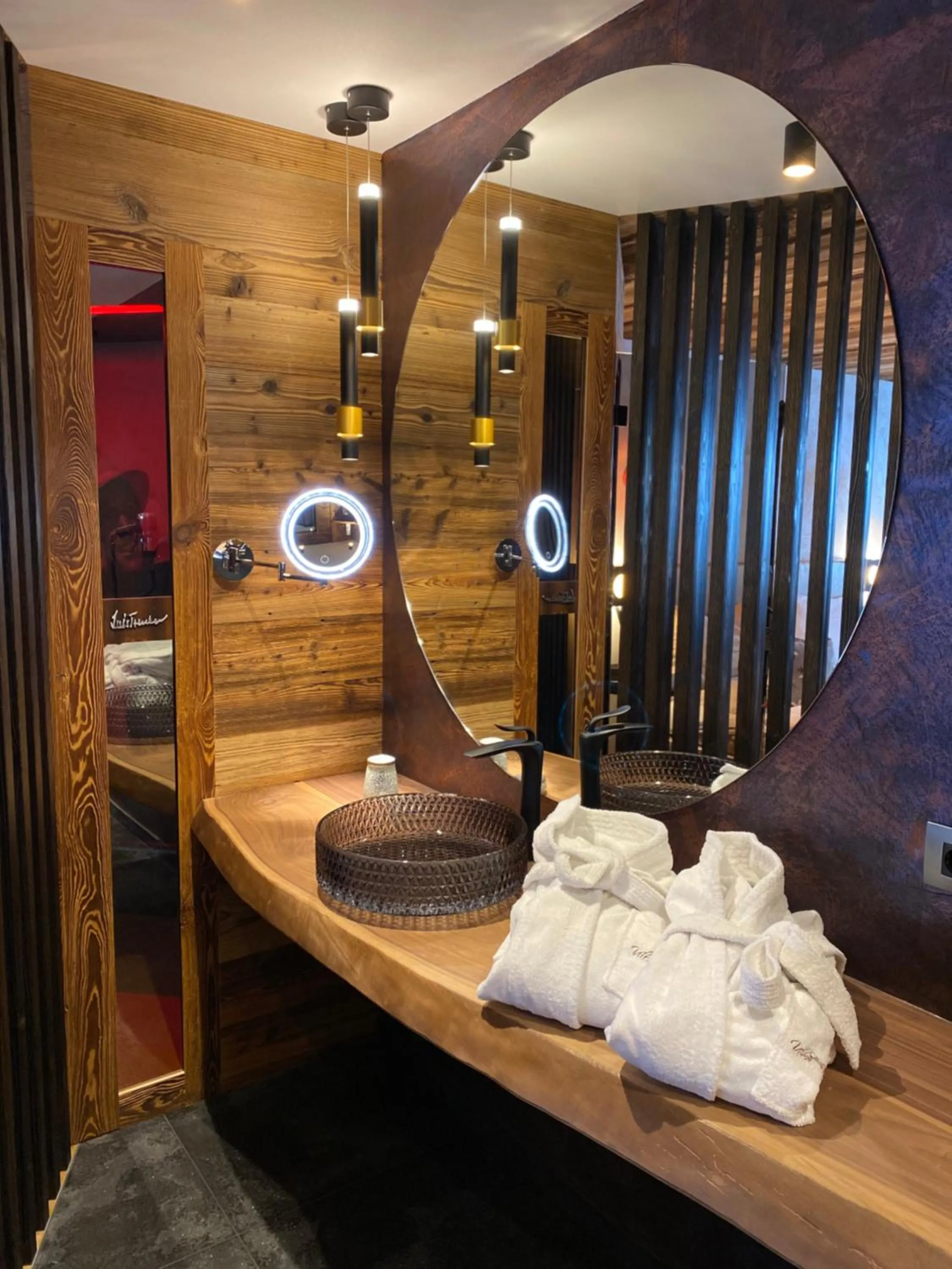 Bathroom in Alpine Refuge Villa Adler