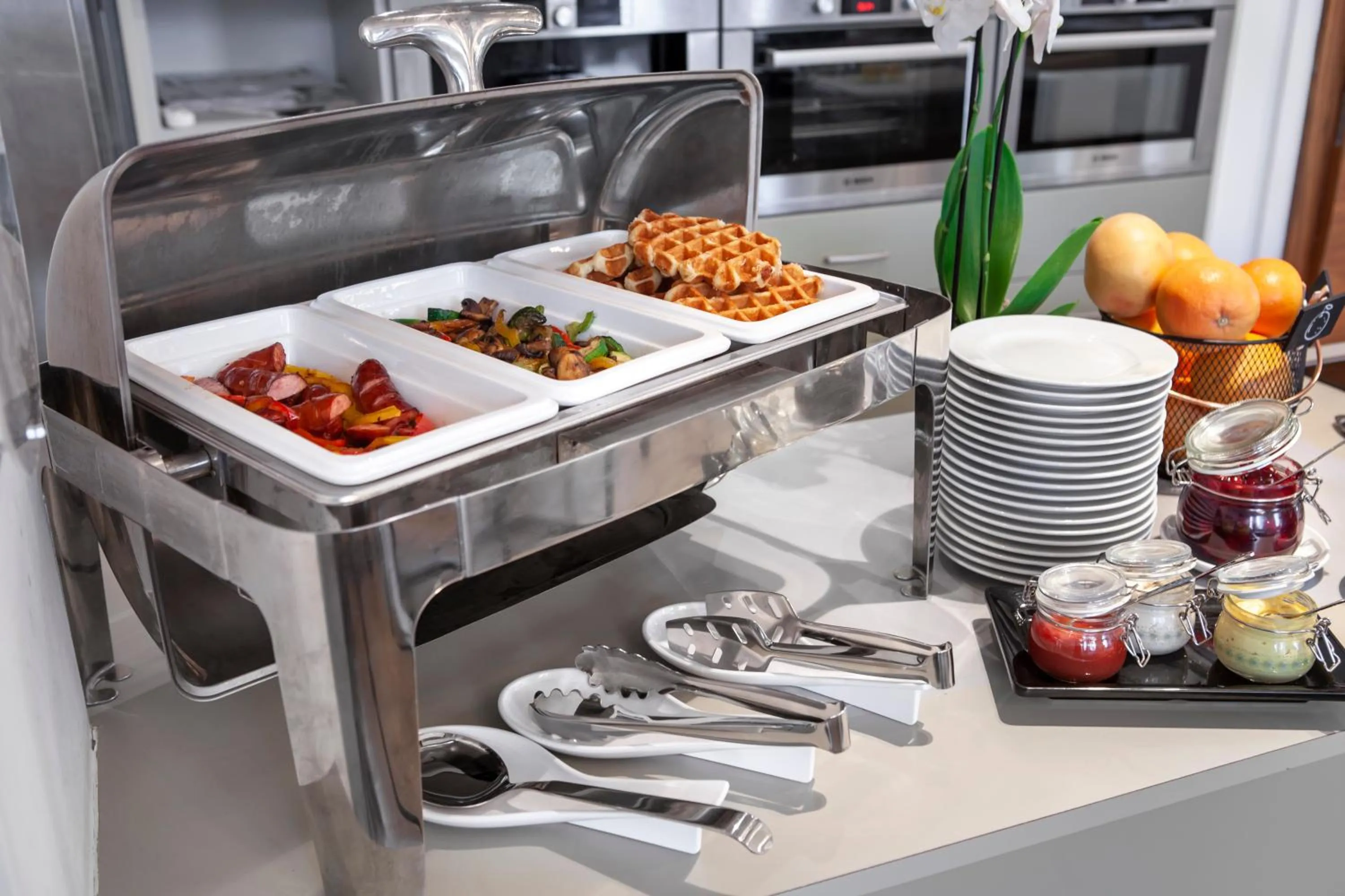 Breakfast in Sea Premium Apartments - Destigo Hotels