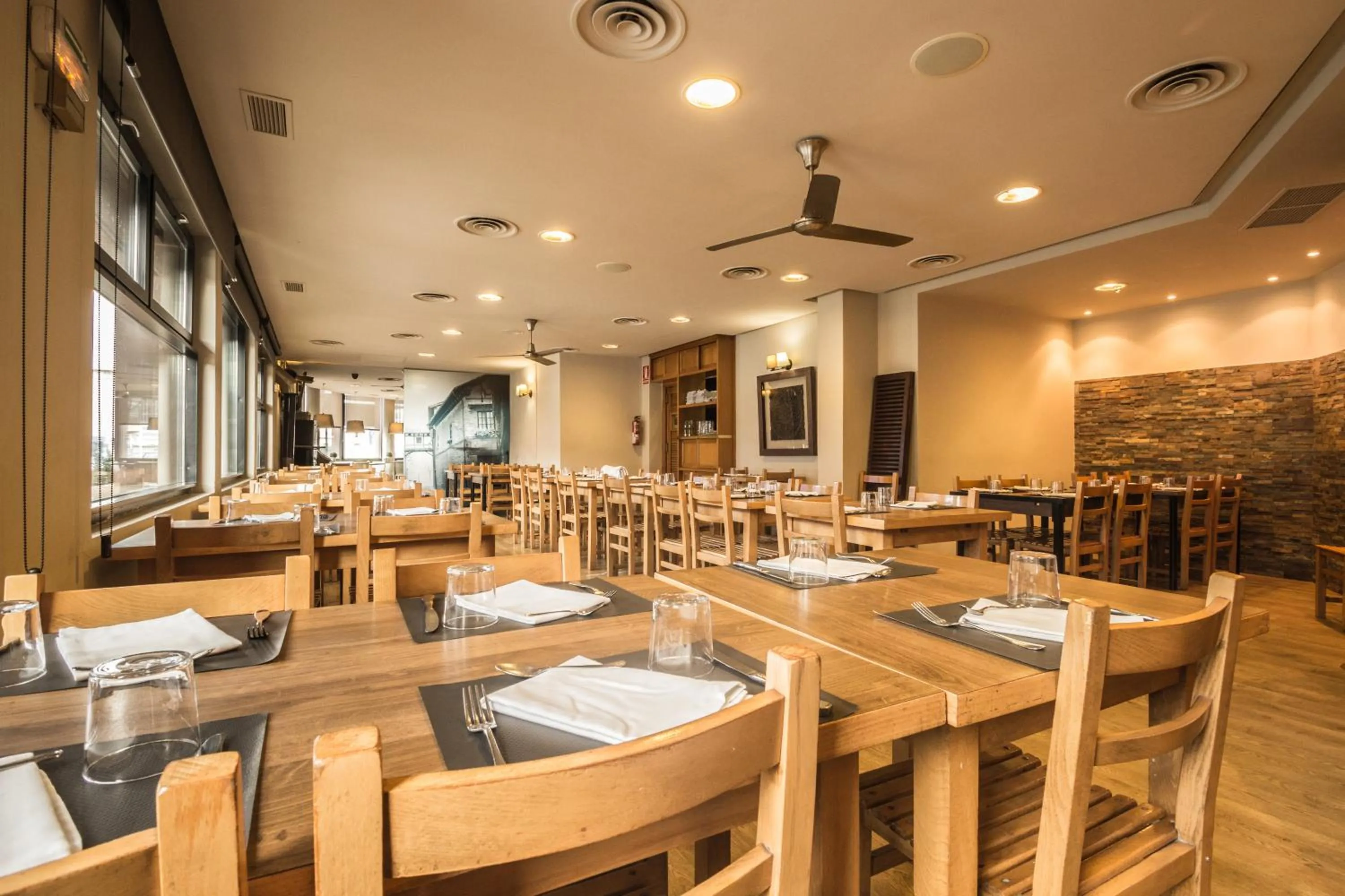 Restaurant/places to eat in Hotel Casa Jacinto Pamplona