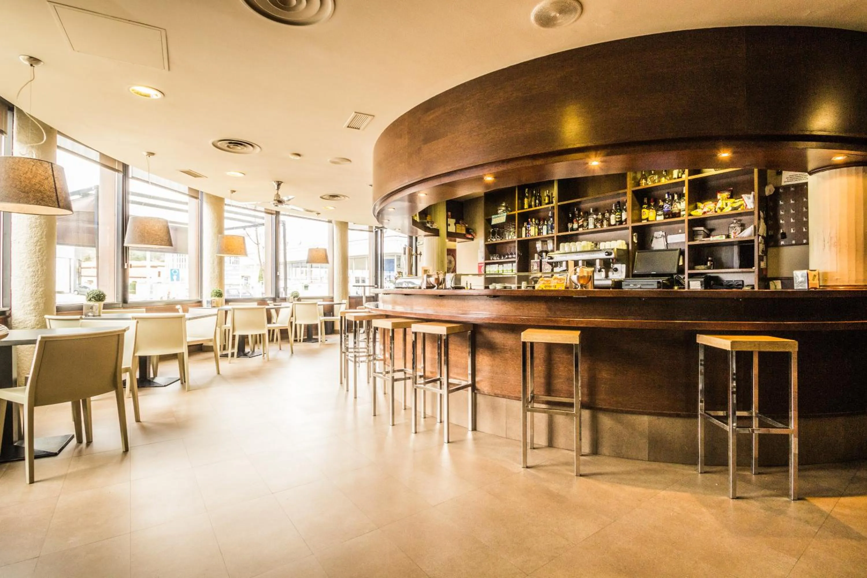 Lounge or bar in Hotel Casa Jacinto Pamplona