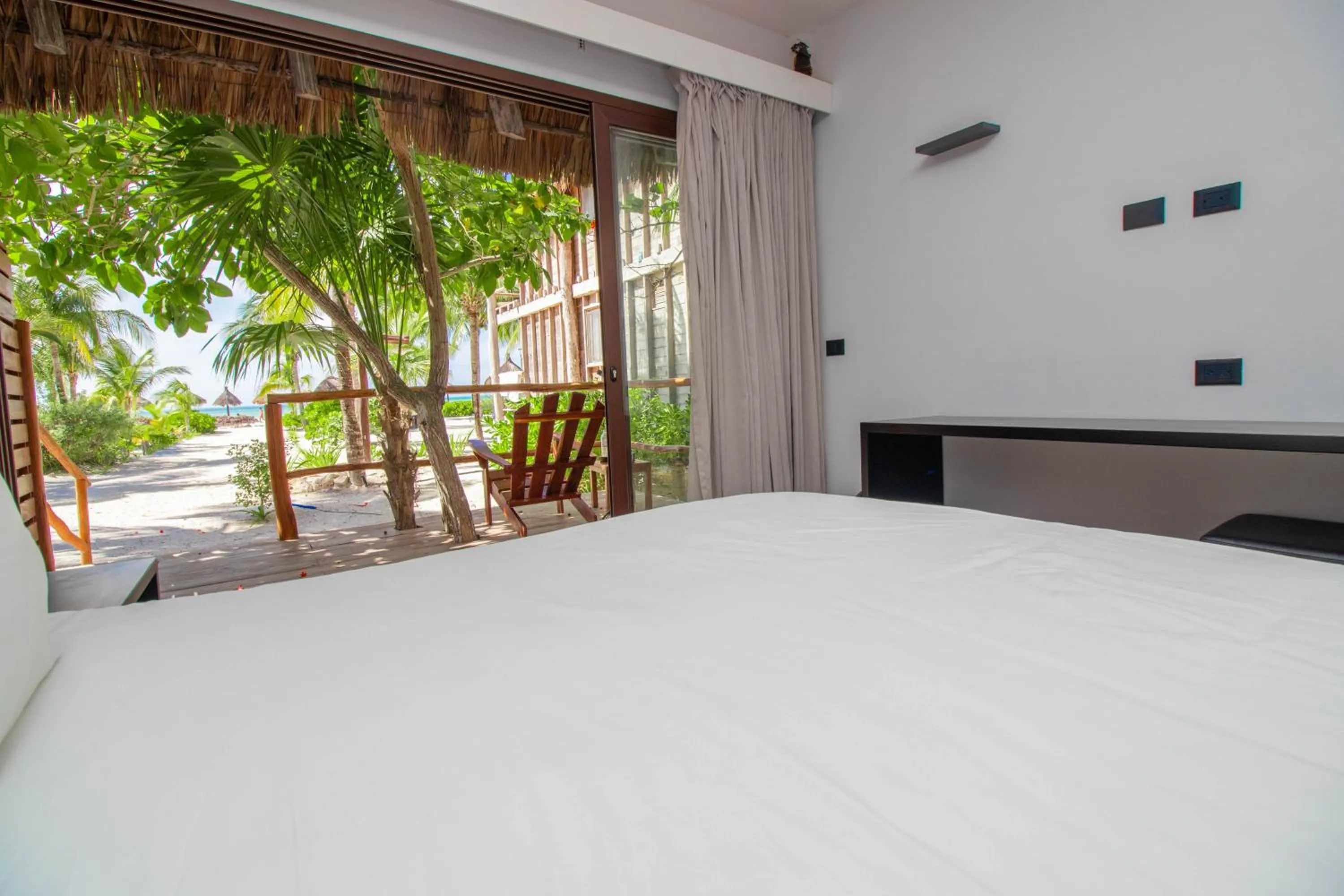 Bed in Blue Holbox