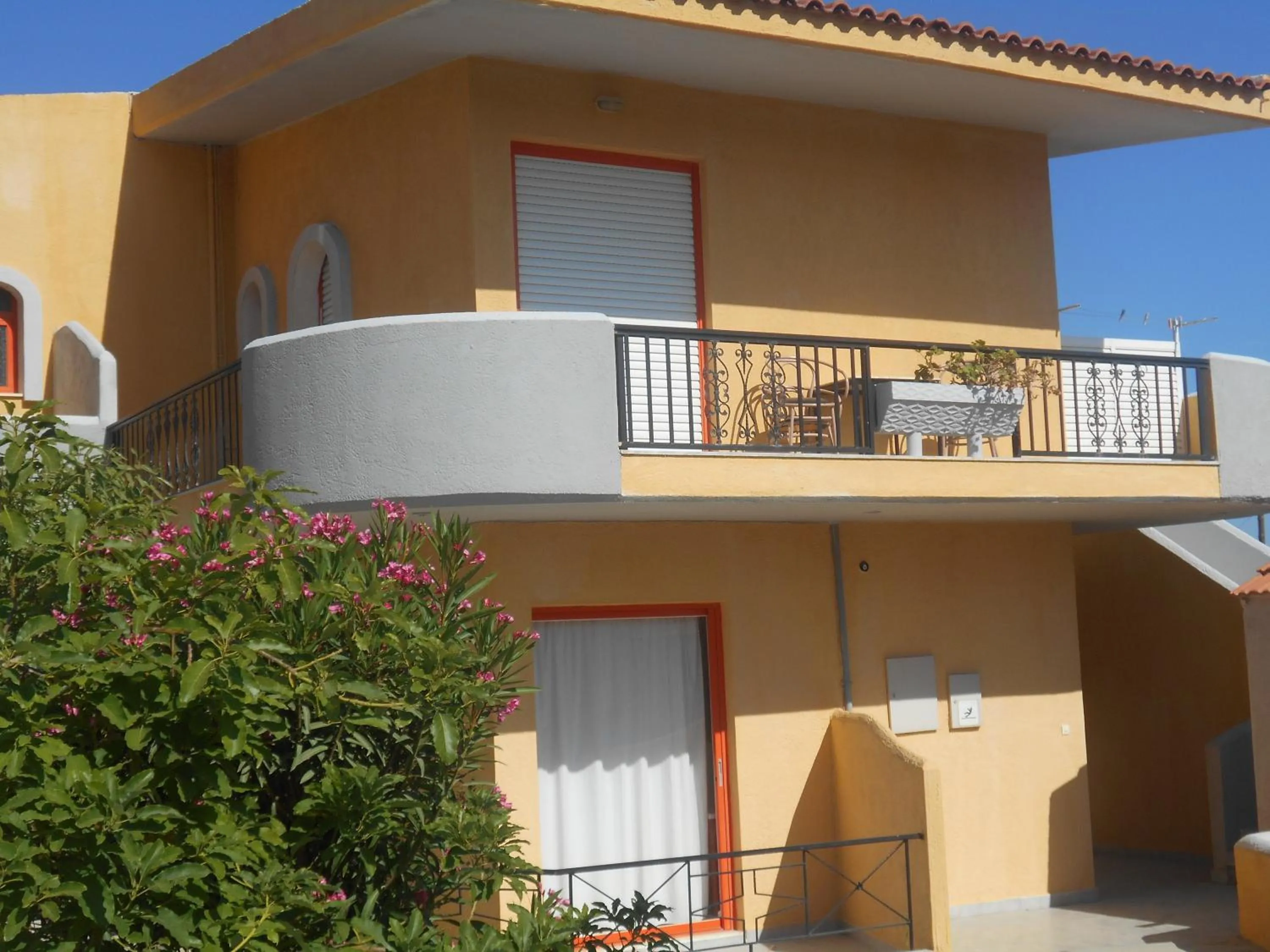 Property building in Villa Sofia