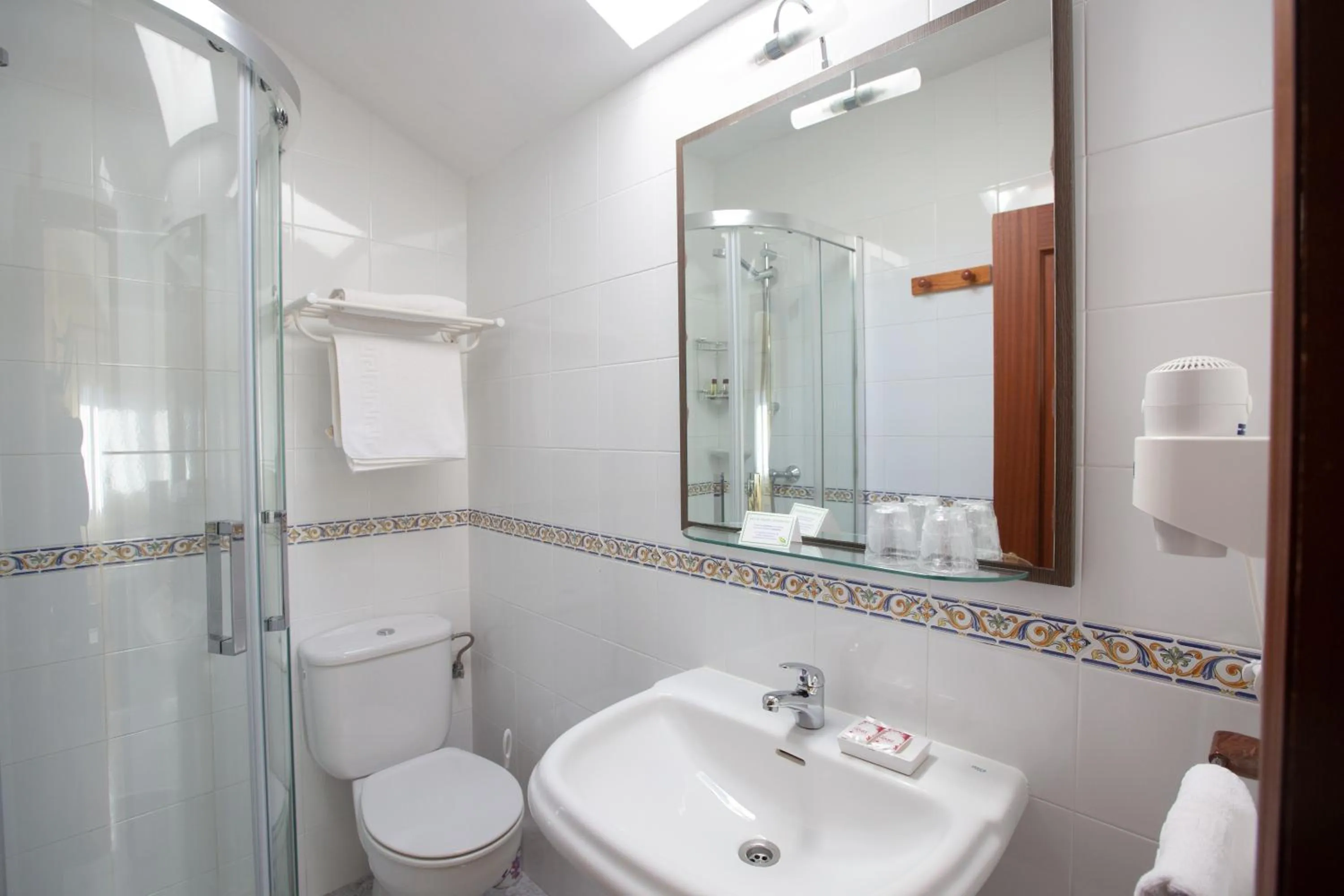 Bathroom in La Casona de Cardes