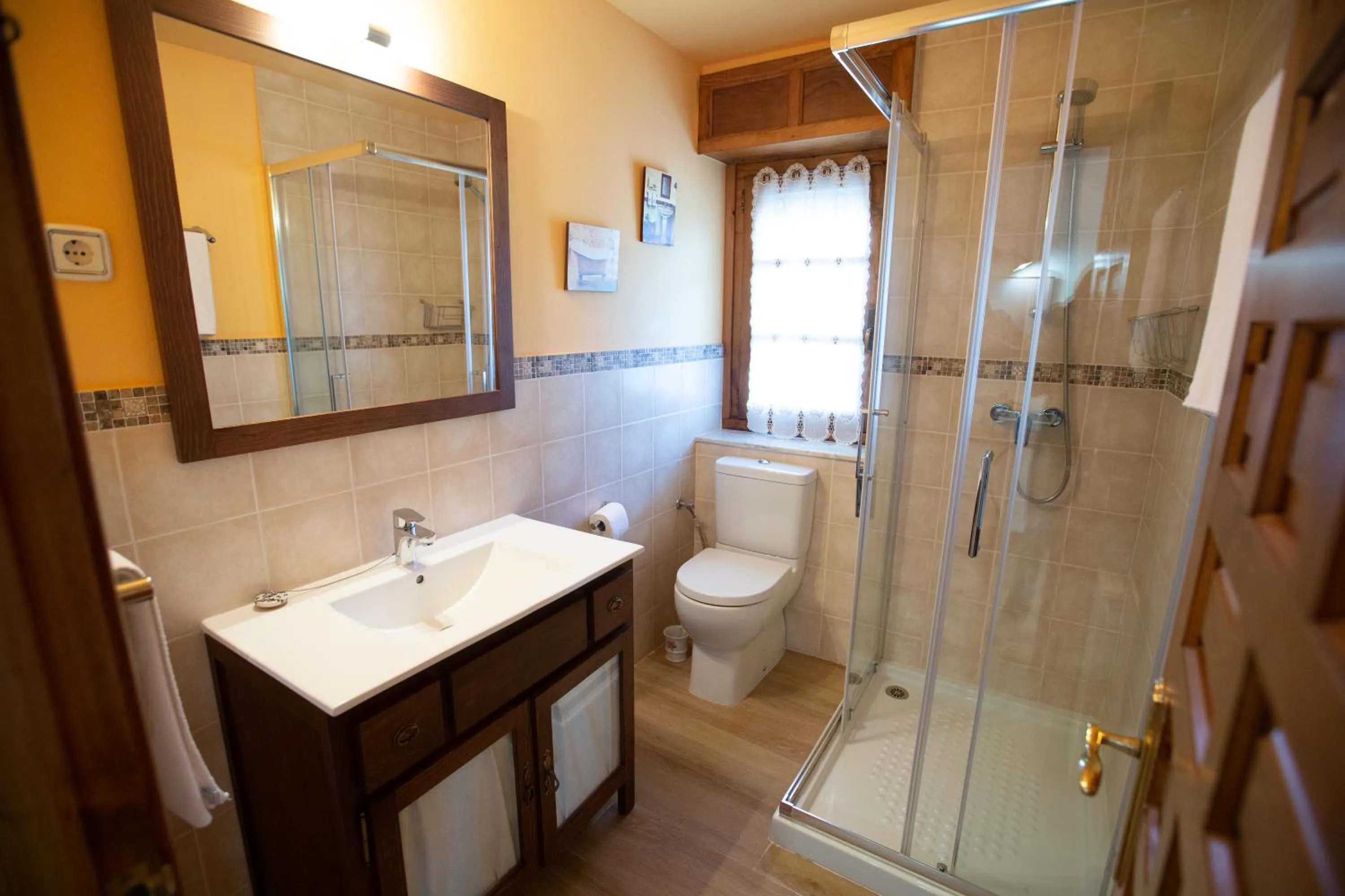 Bathroom in La Casona de Cardes