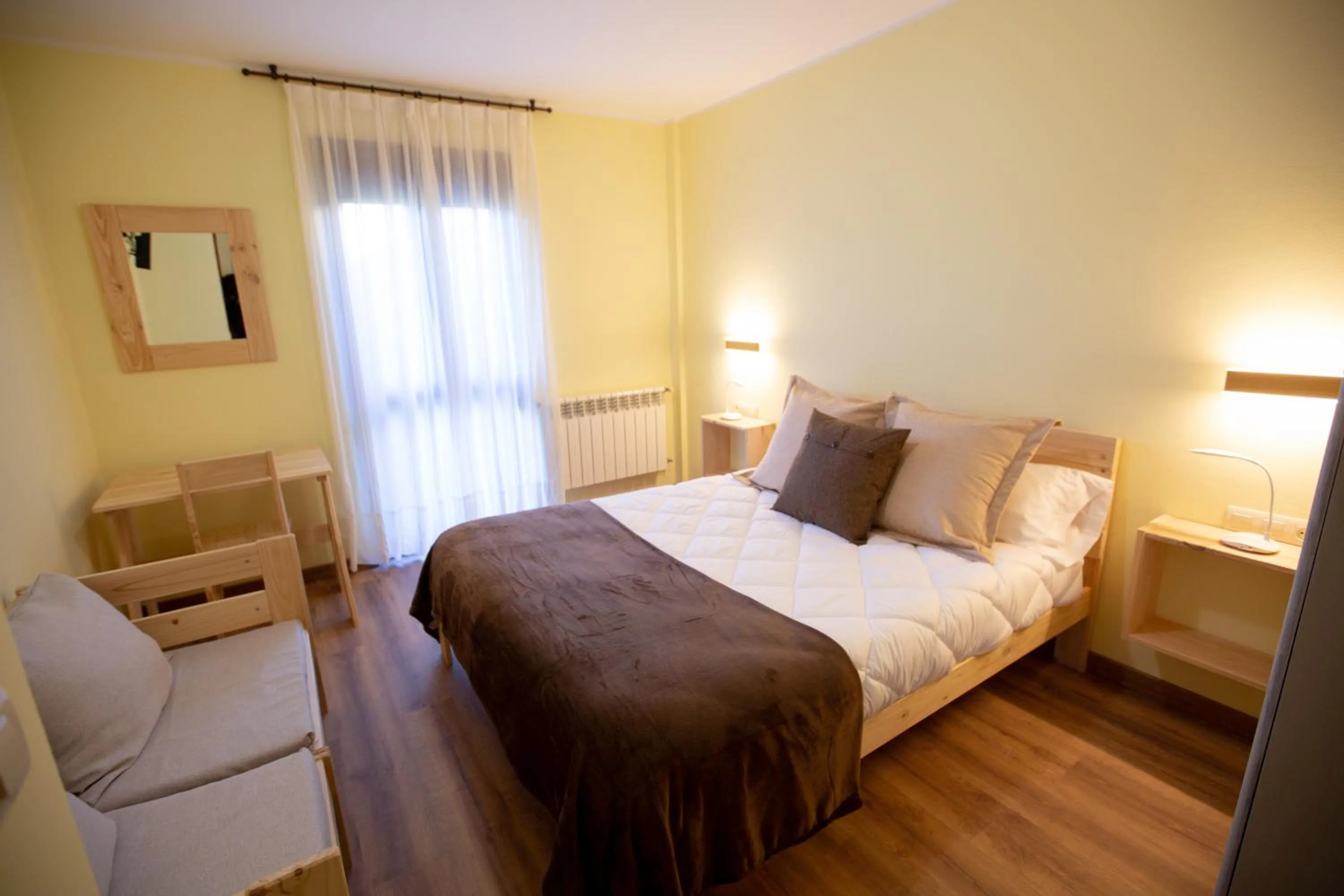 Photo of the whole room, Bed in La Casona de Cardes