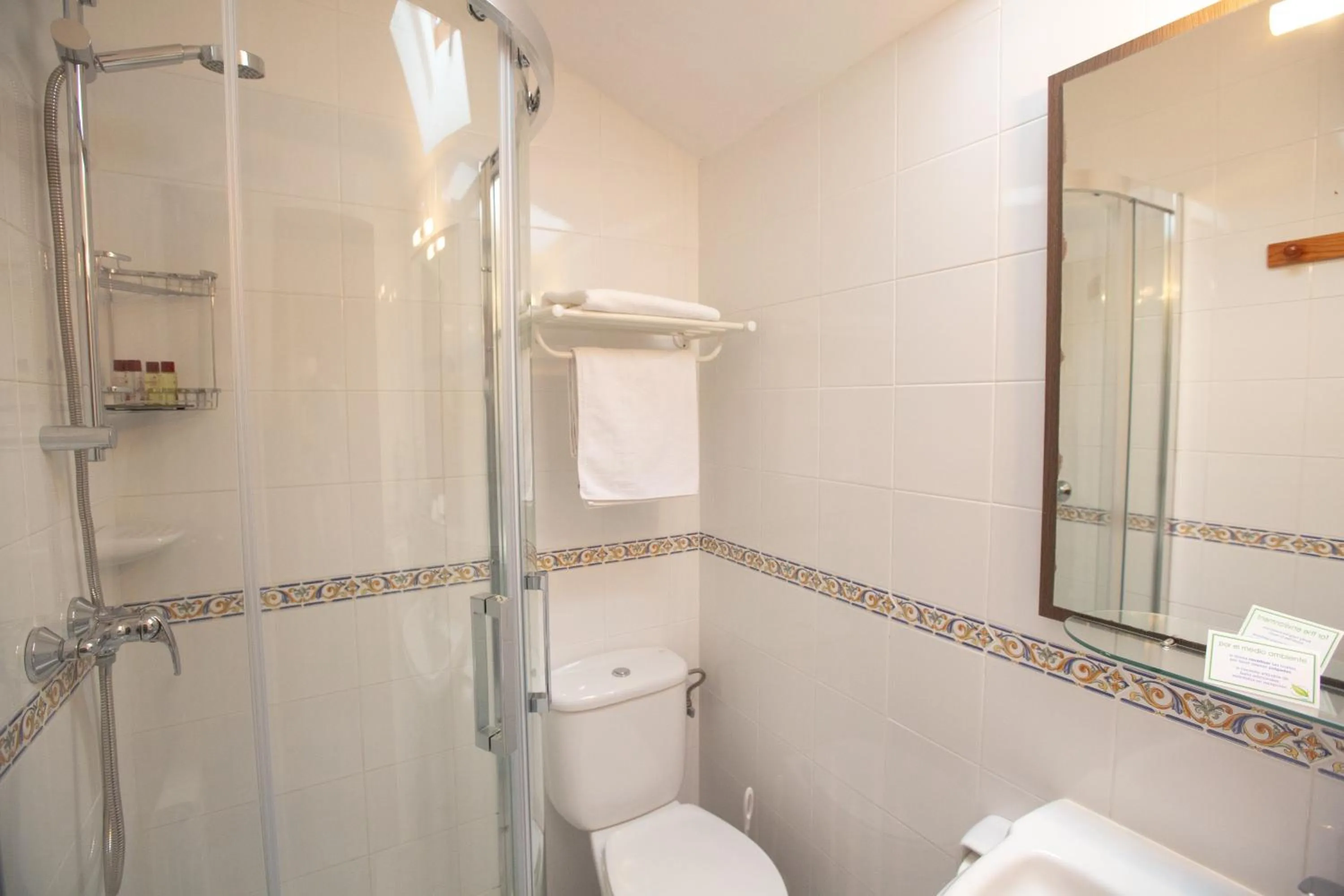 Bathroom in La Casona de Cardes