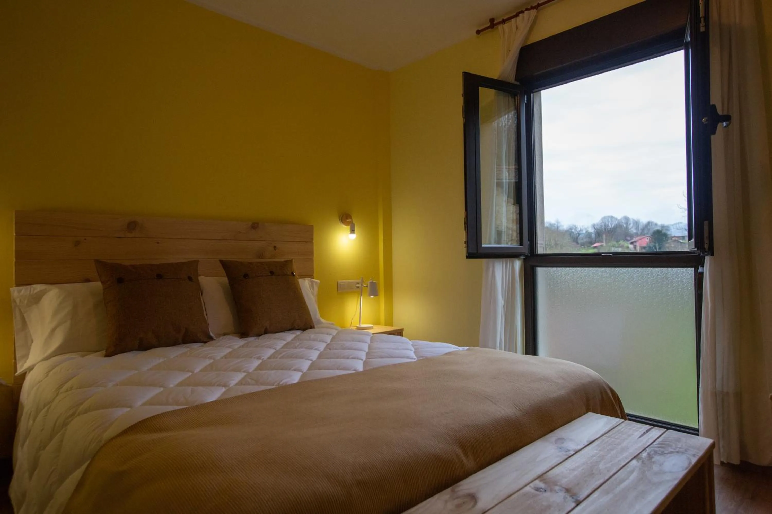 View (from property/room), Bed in La Casona de Cardes