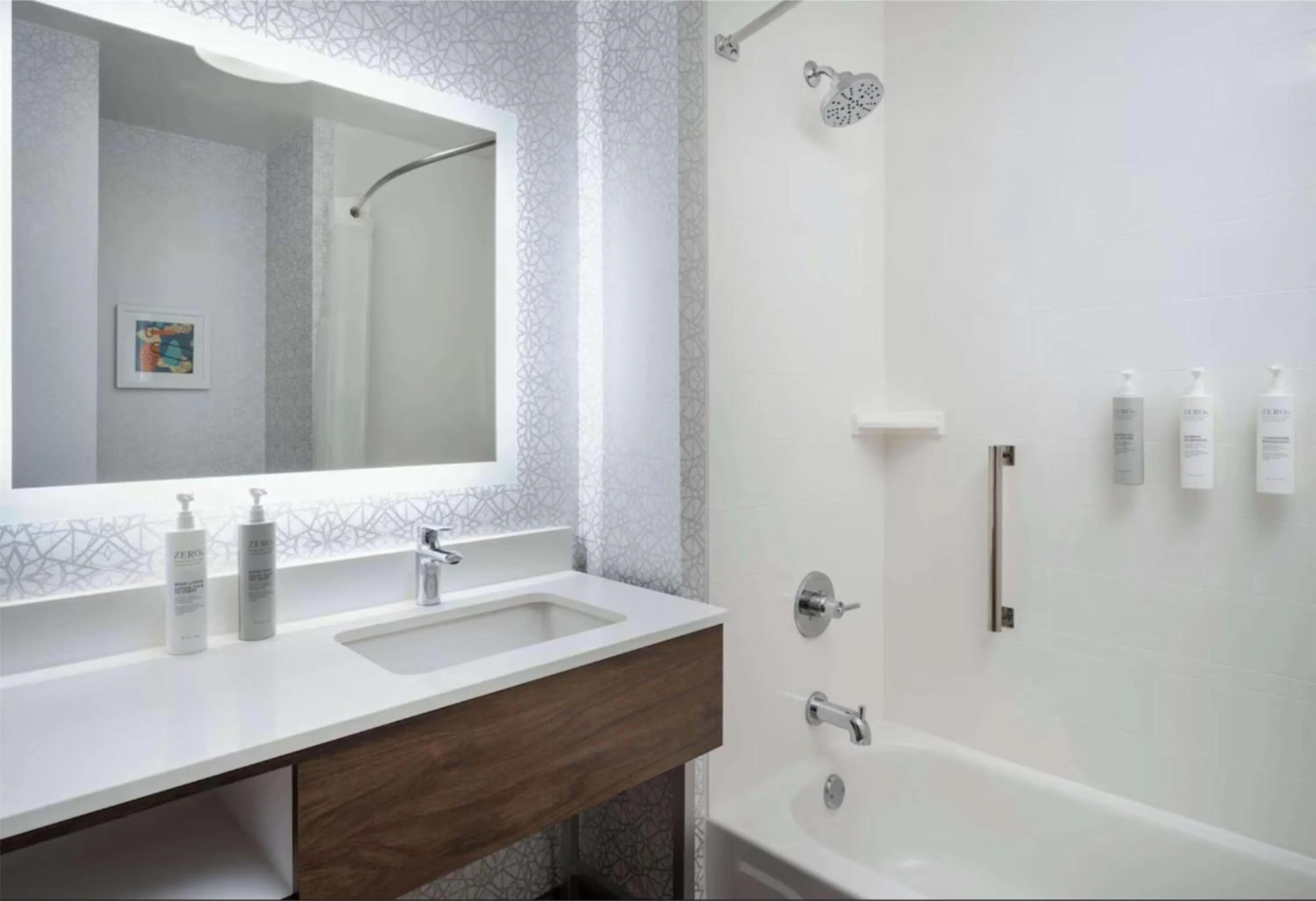 Bathroom in Hampton Inn & Suites Memphis East Germantown Area