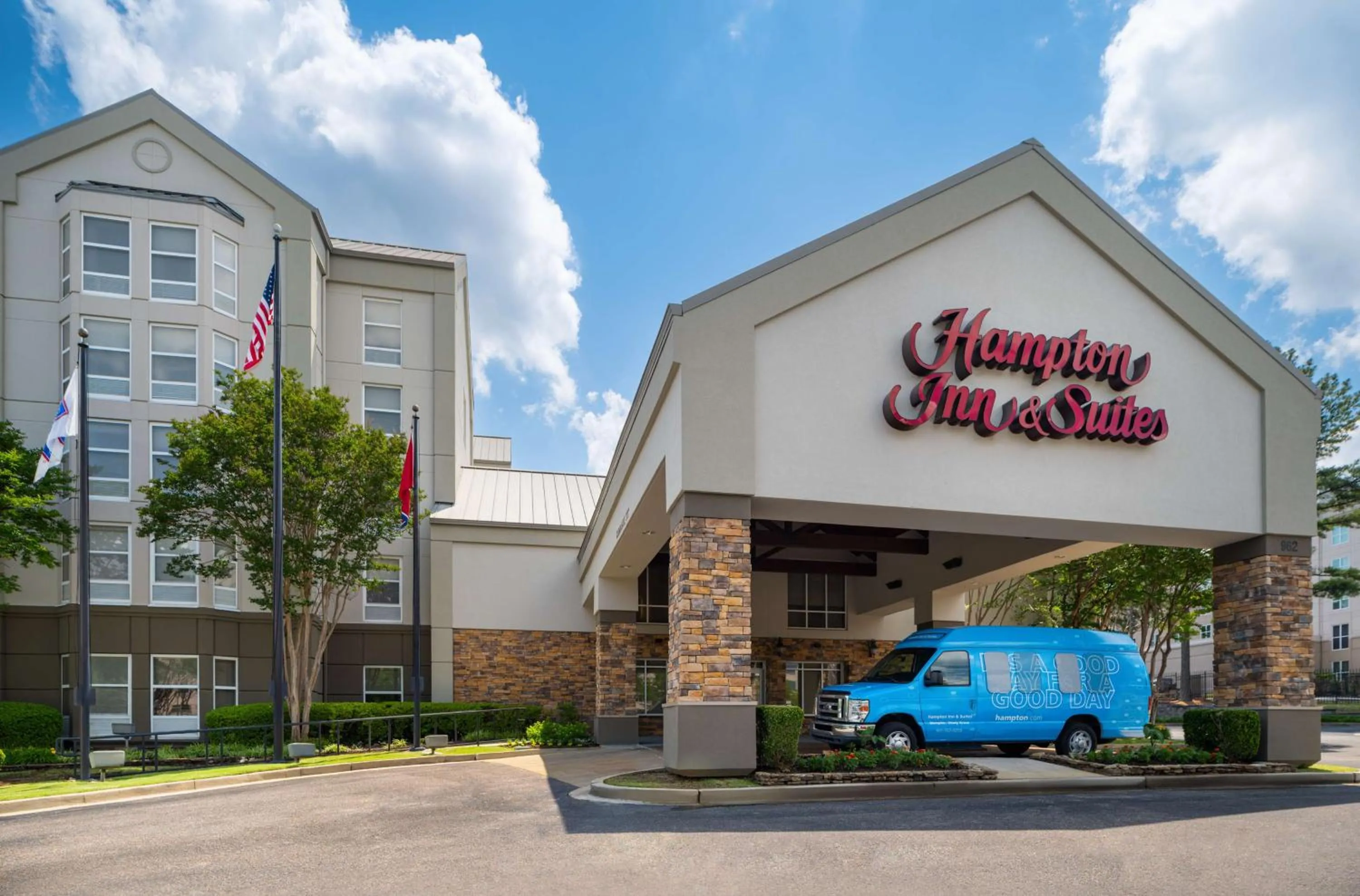 Property building in Hampton Inn & Suites Memphis East Germantown Area