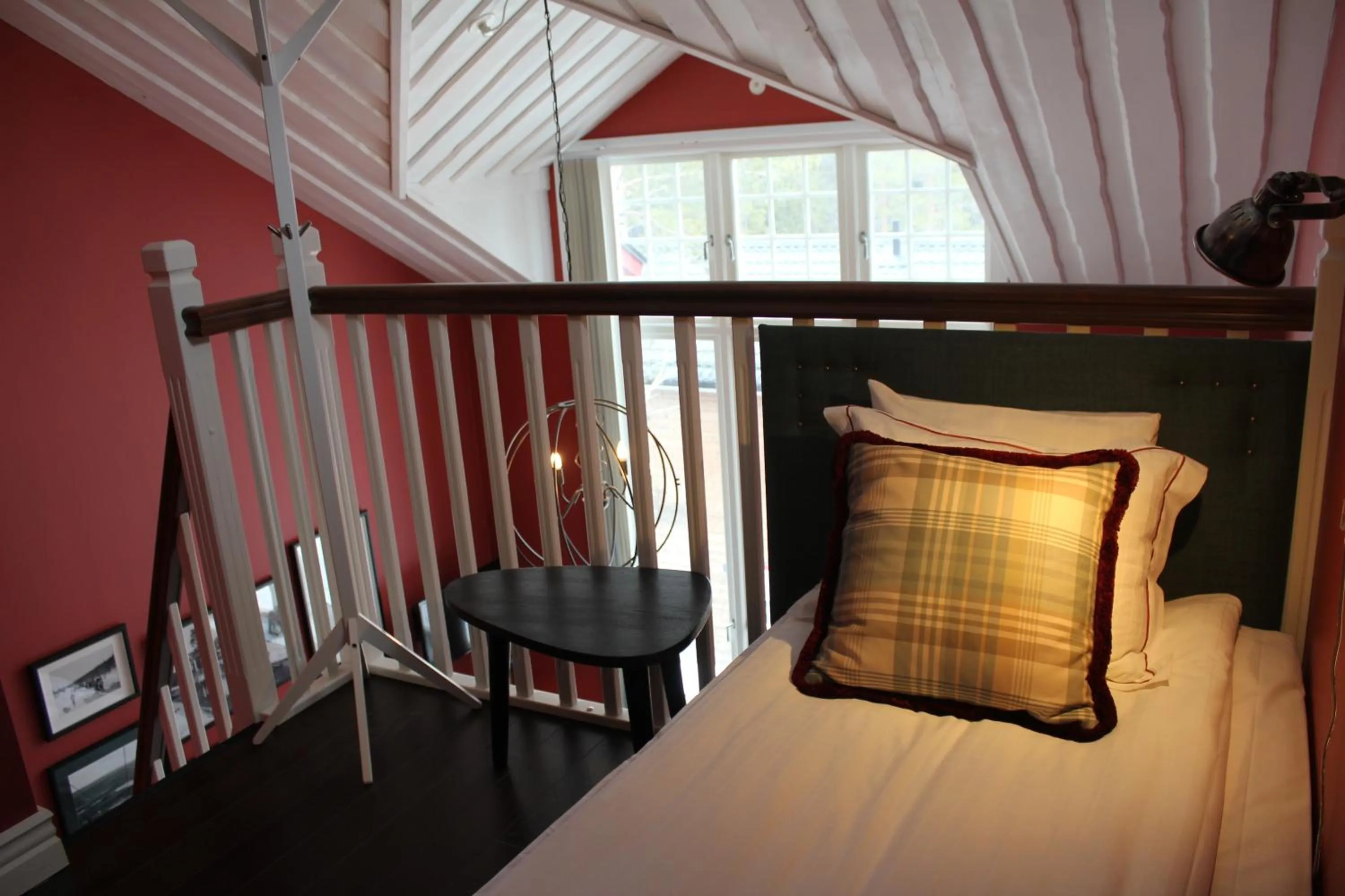 Bed in Olarsgården Hotell