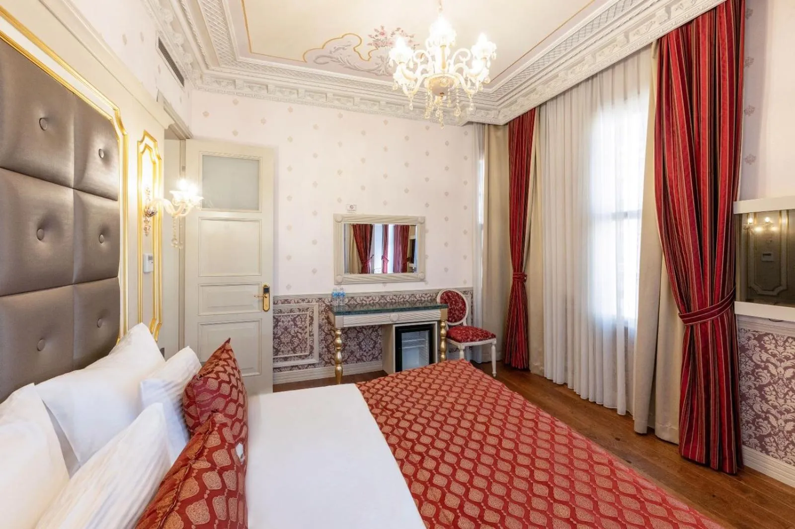 Bed in Meserret Palace Hotel - Special Category