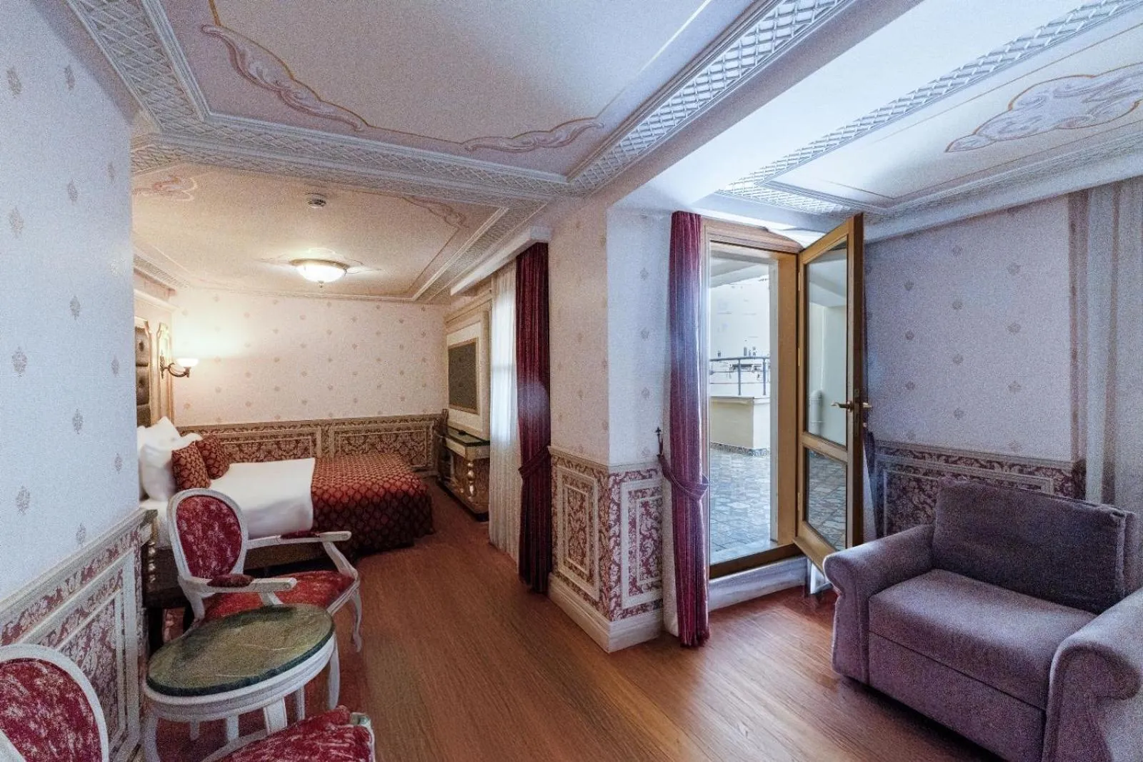 Bed in Meserret Palace Hotel - Special Category