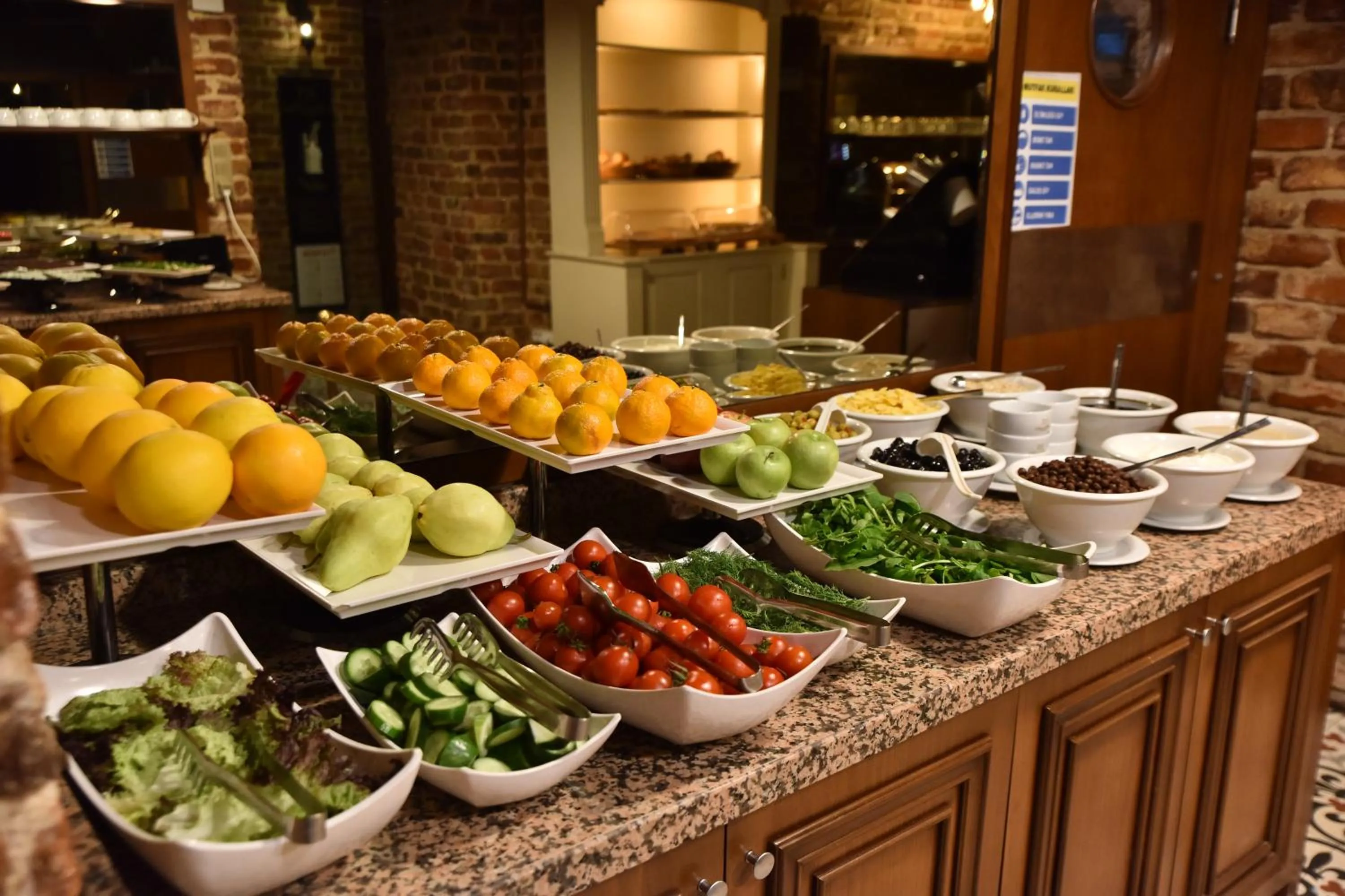 Restaurant/places to eat in Meserret Palace Hotel - Special Category