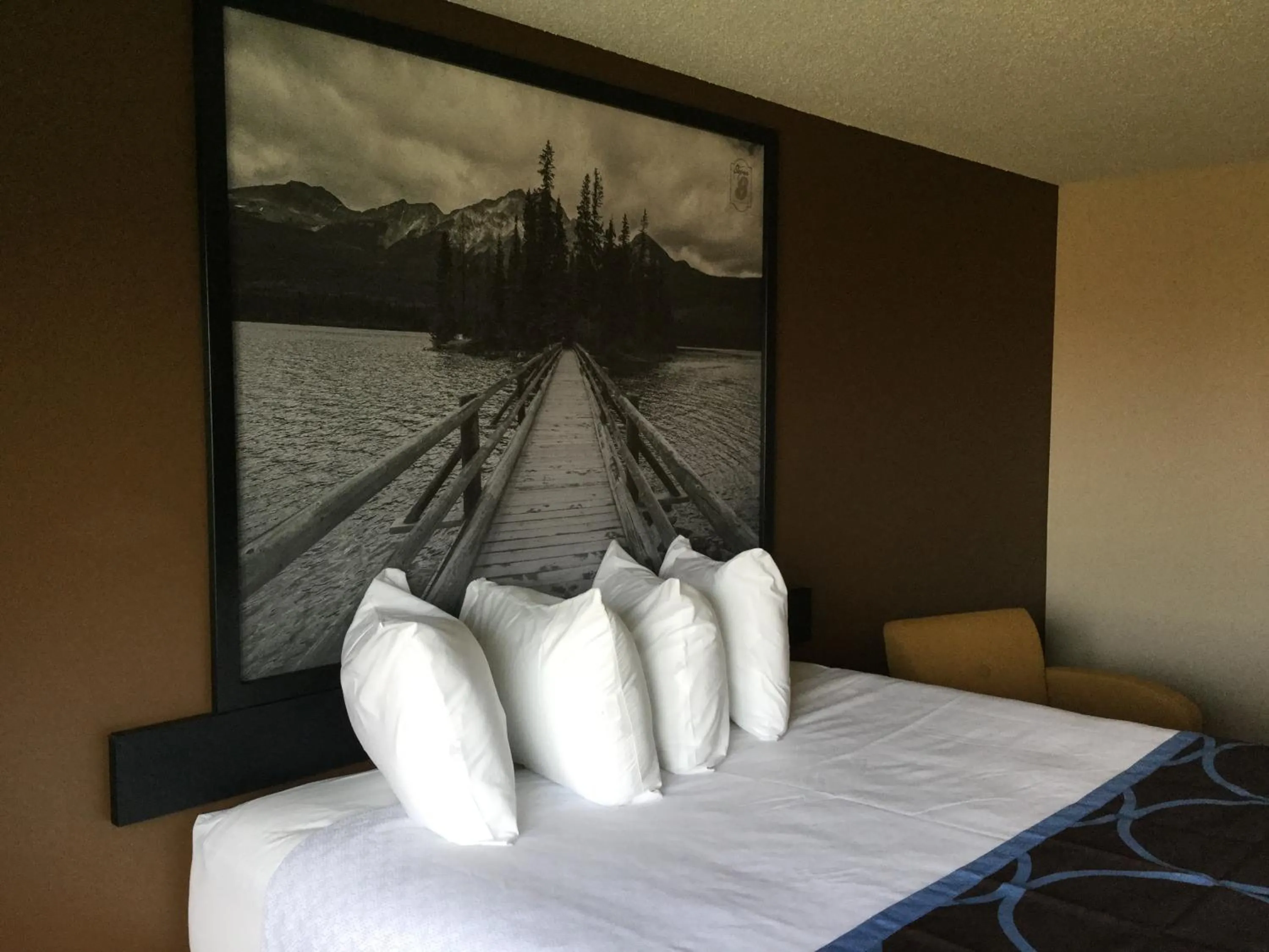 Bed in Super 8 by Wyndham Spruce Grove