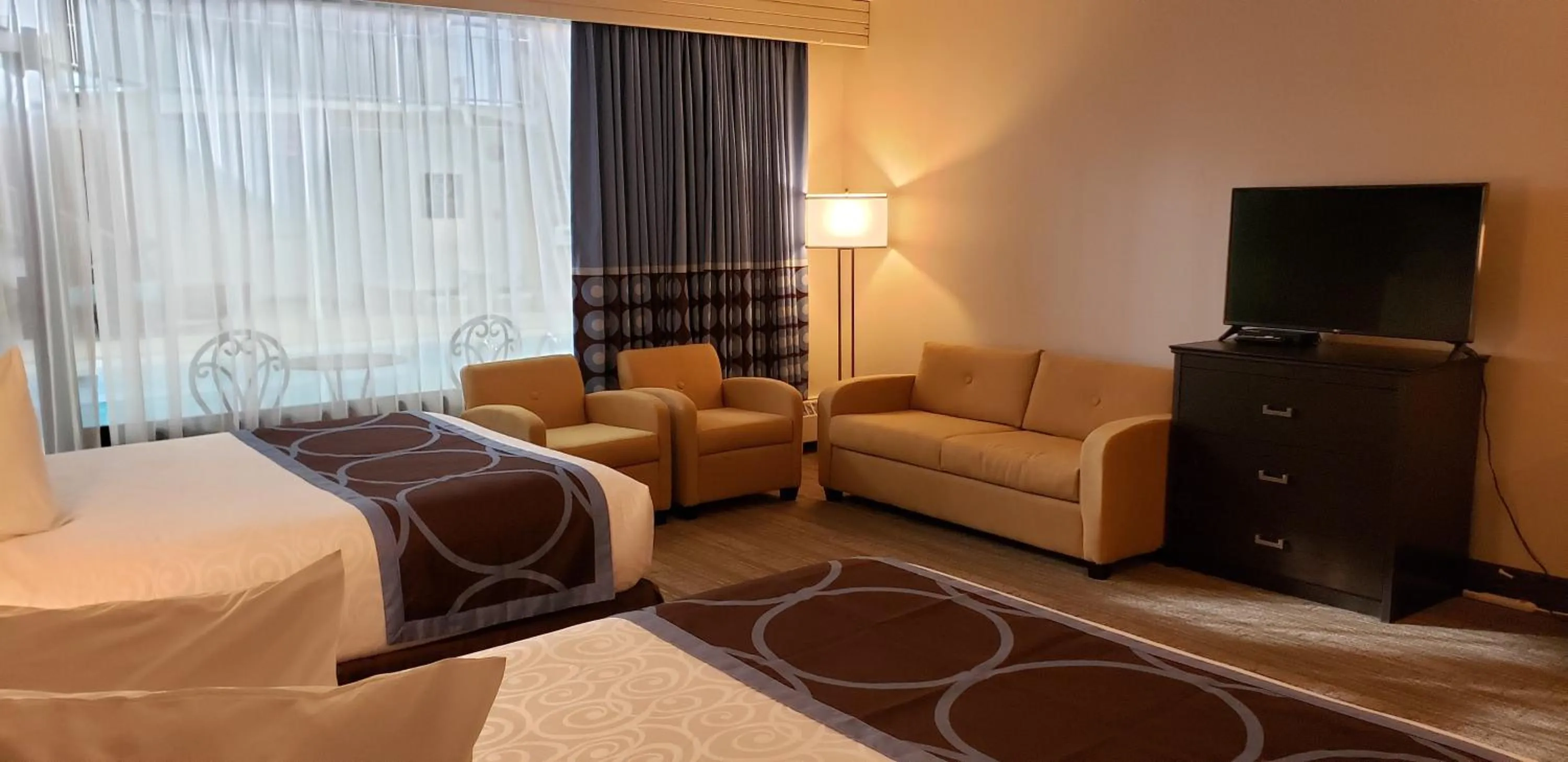 Super 8 by Wyndham Spruce Grove