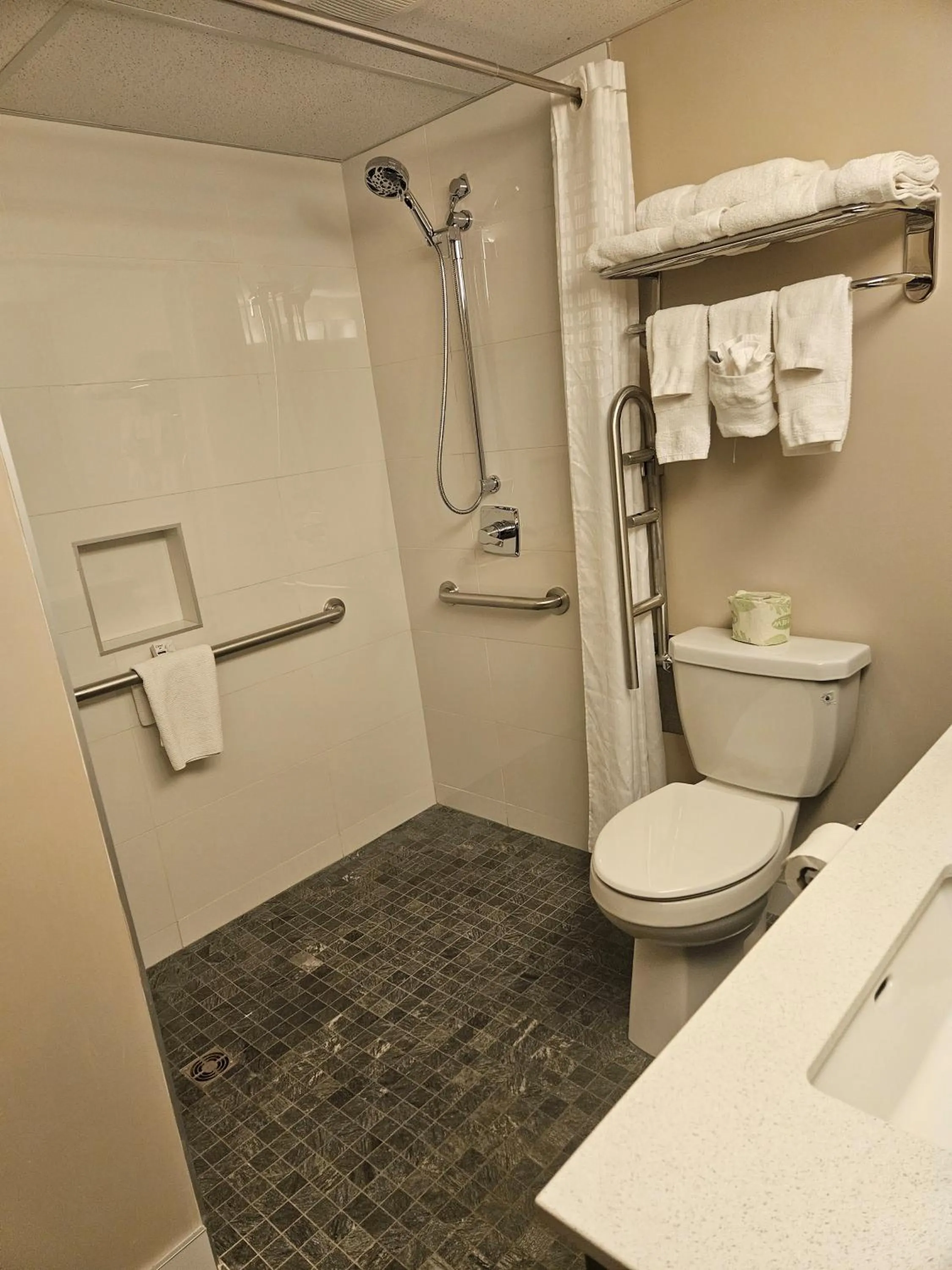 Super 8 by Wyndham Spruce Grove