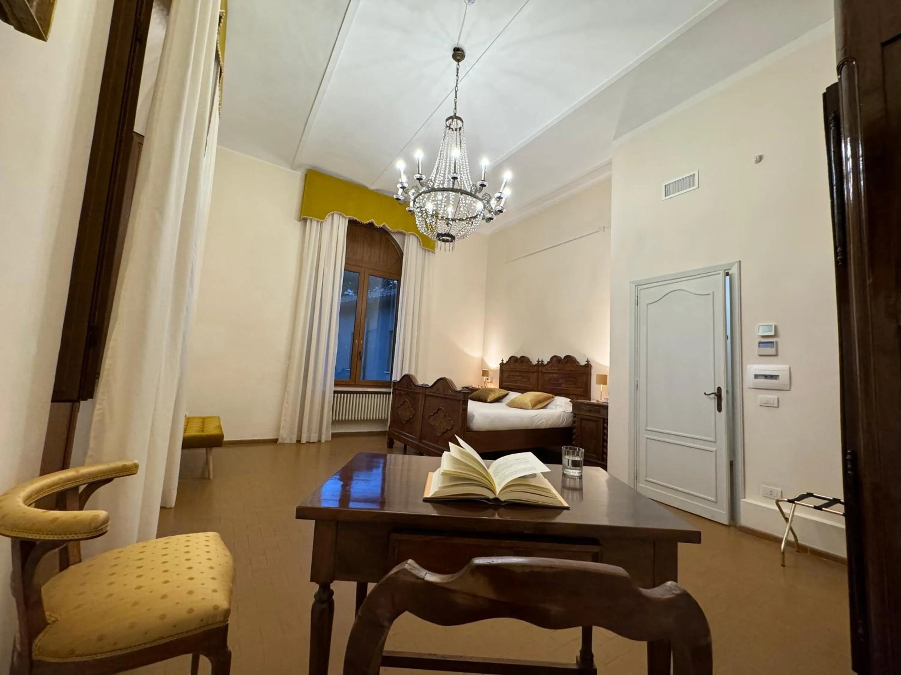 Photo of the whole room in Monastero SS. Annunziata