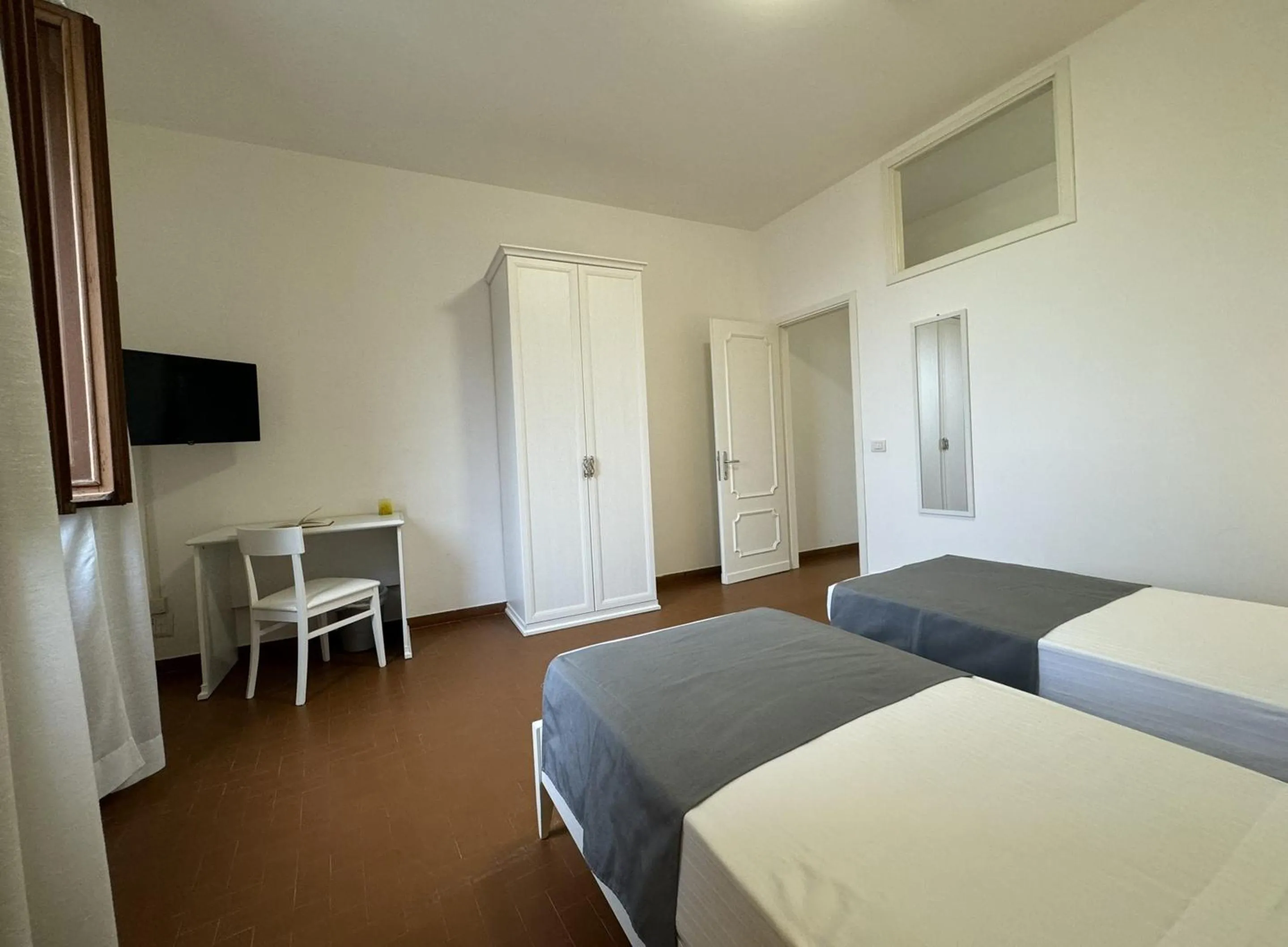 Photo of the whole room, Bed in Monastero SS. Annunziata