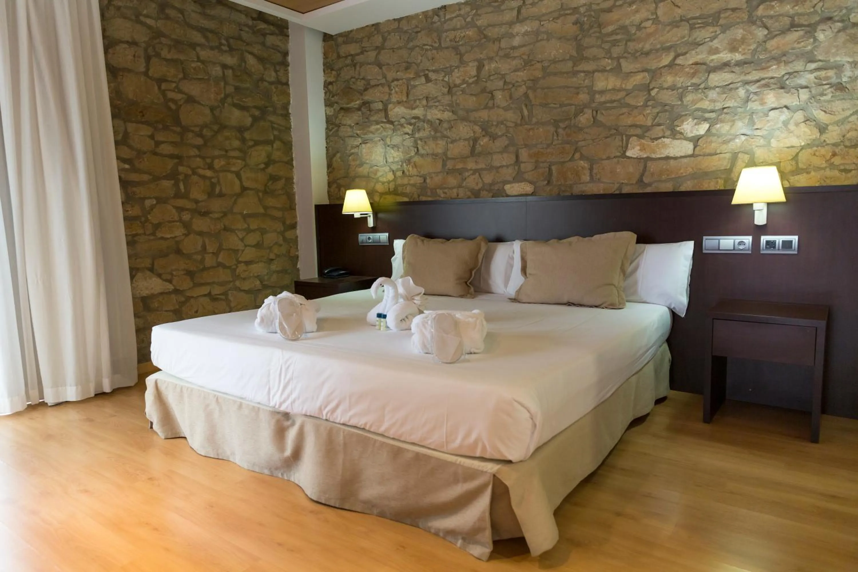 Bed in Iberik Rocallaura Balneari