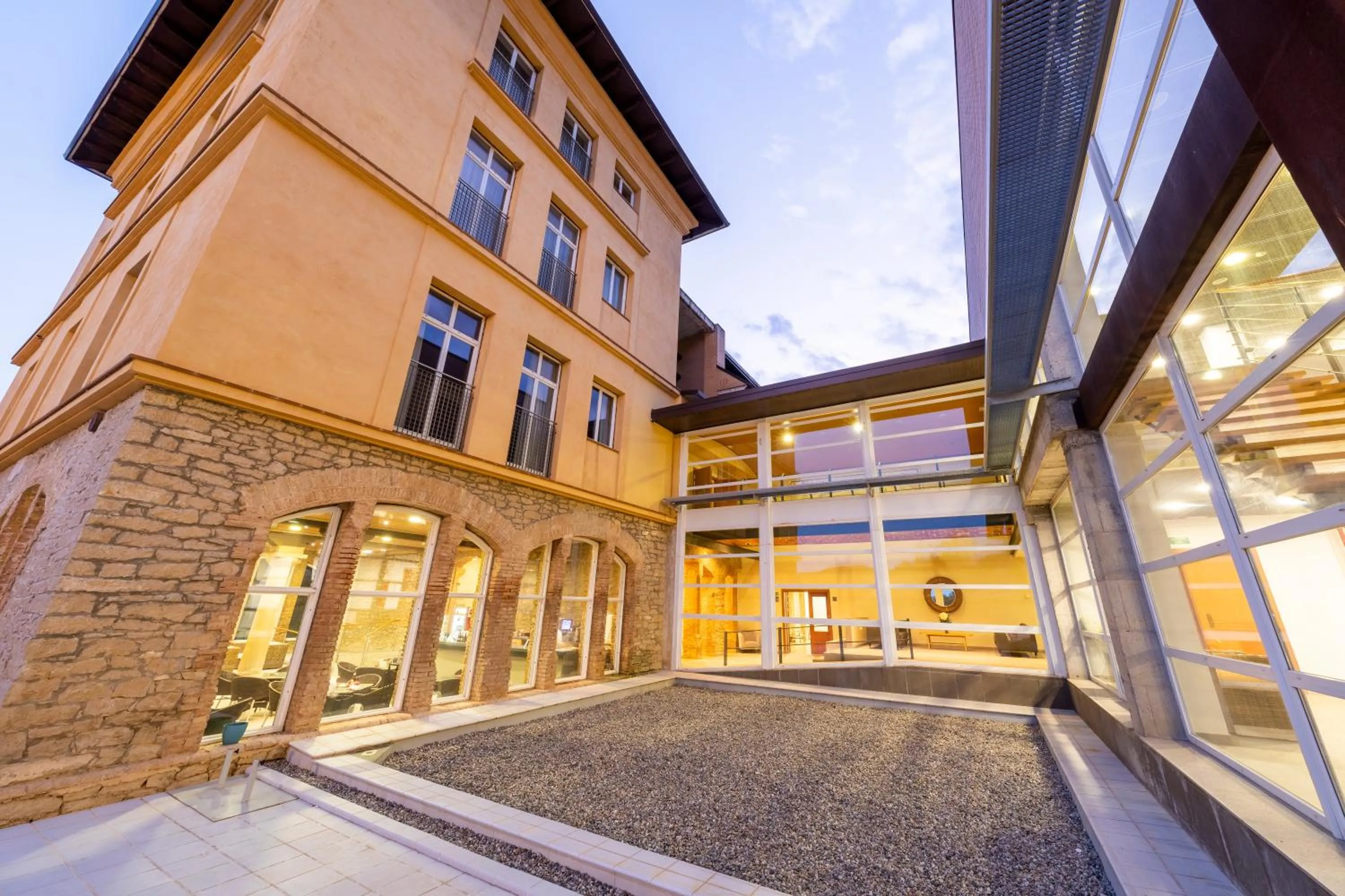 Property building in Iberik Rocallaura Balneari