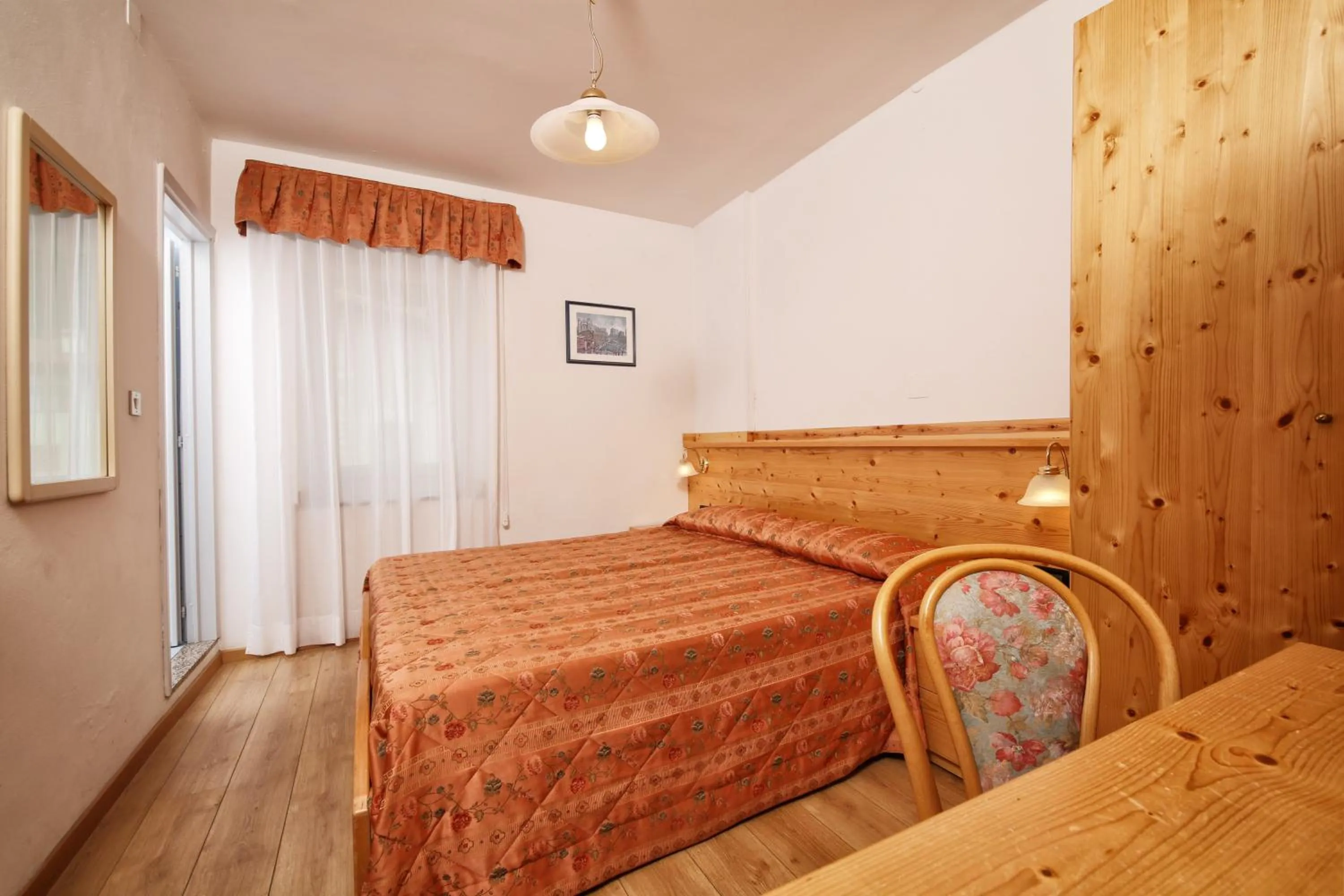 Bedroom, Bed in Hotel Stella Alpina