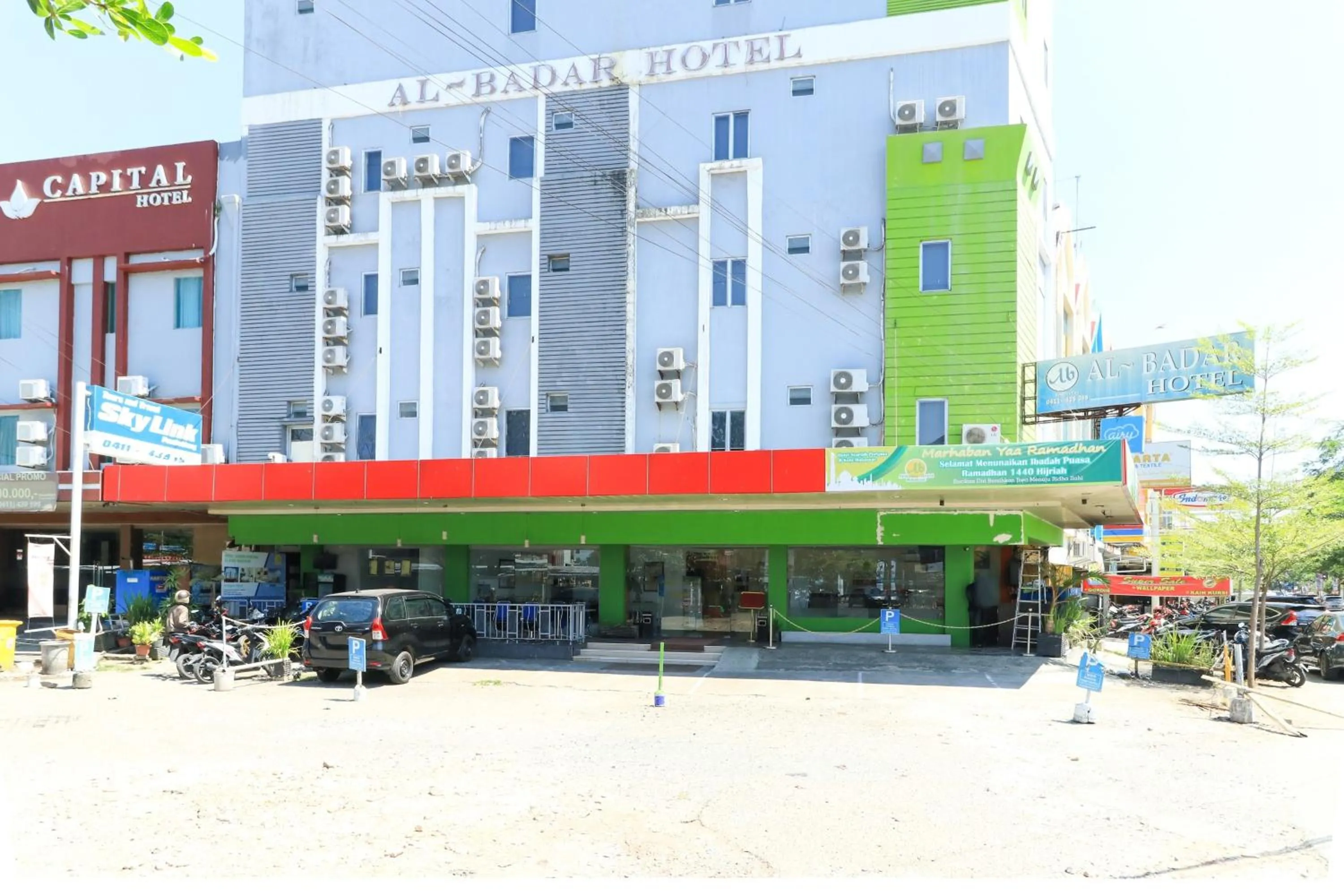 Property building in Al-Badar Hotel Syariah Makassar