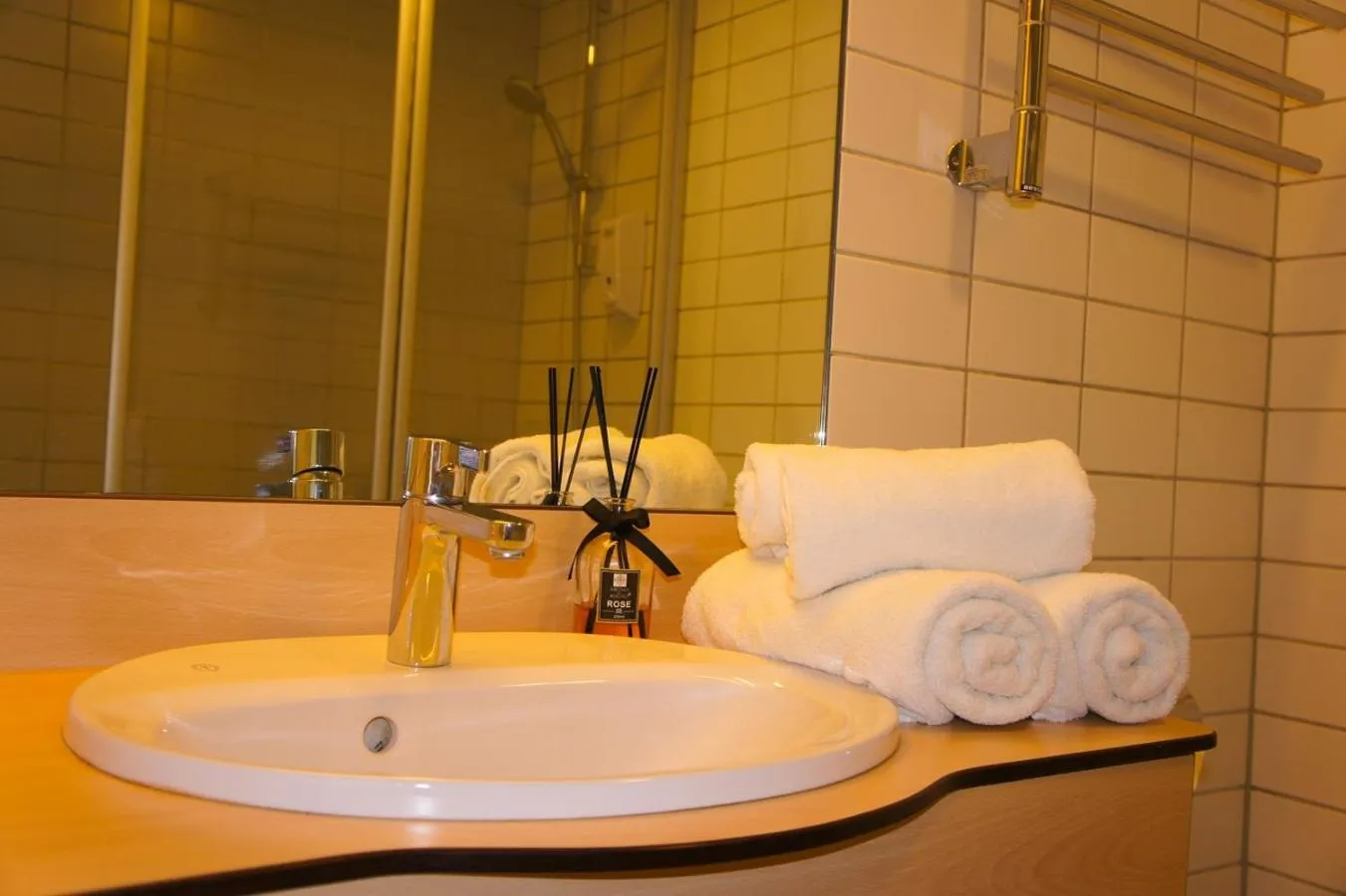 Bathroom in Zaliasis slenis - Self check-in hotel - Free parking