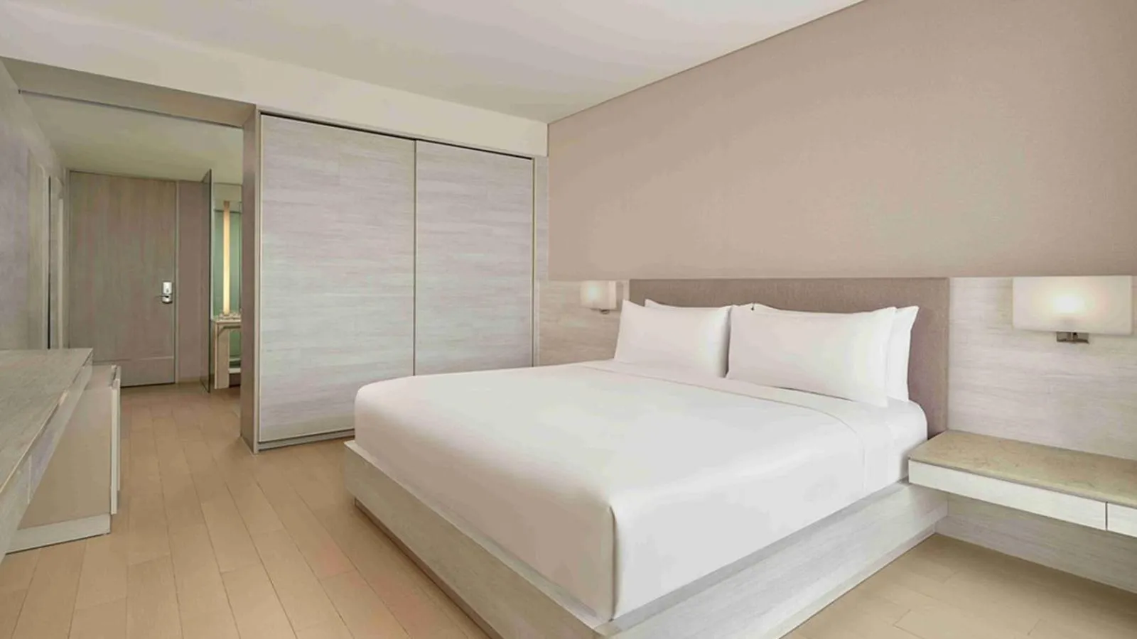 Bedroom, Bed in The Stones Hotel - Legian Bali