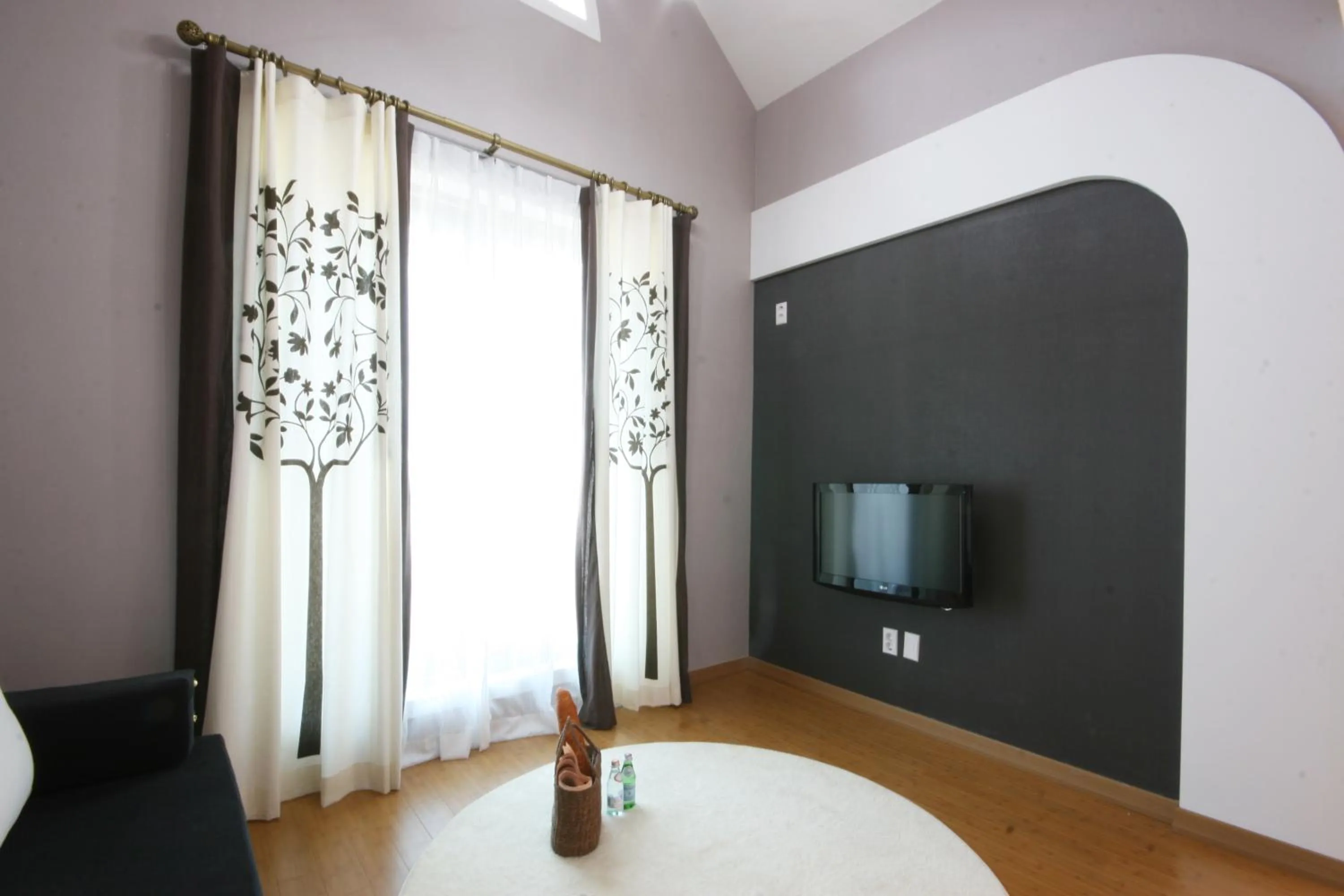 Living room in Forest of Color Pension