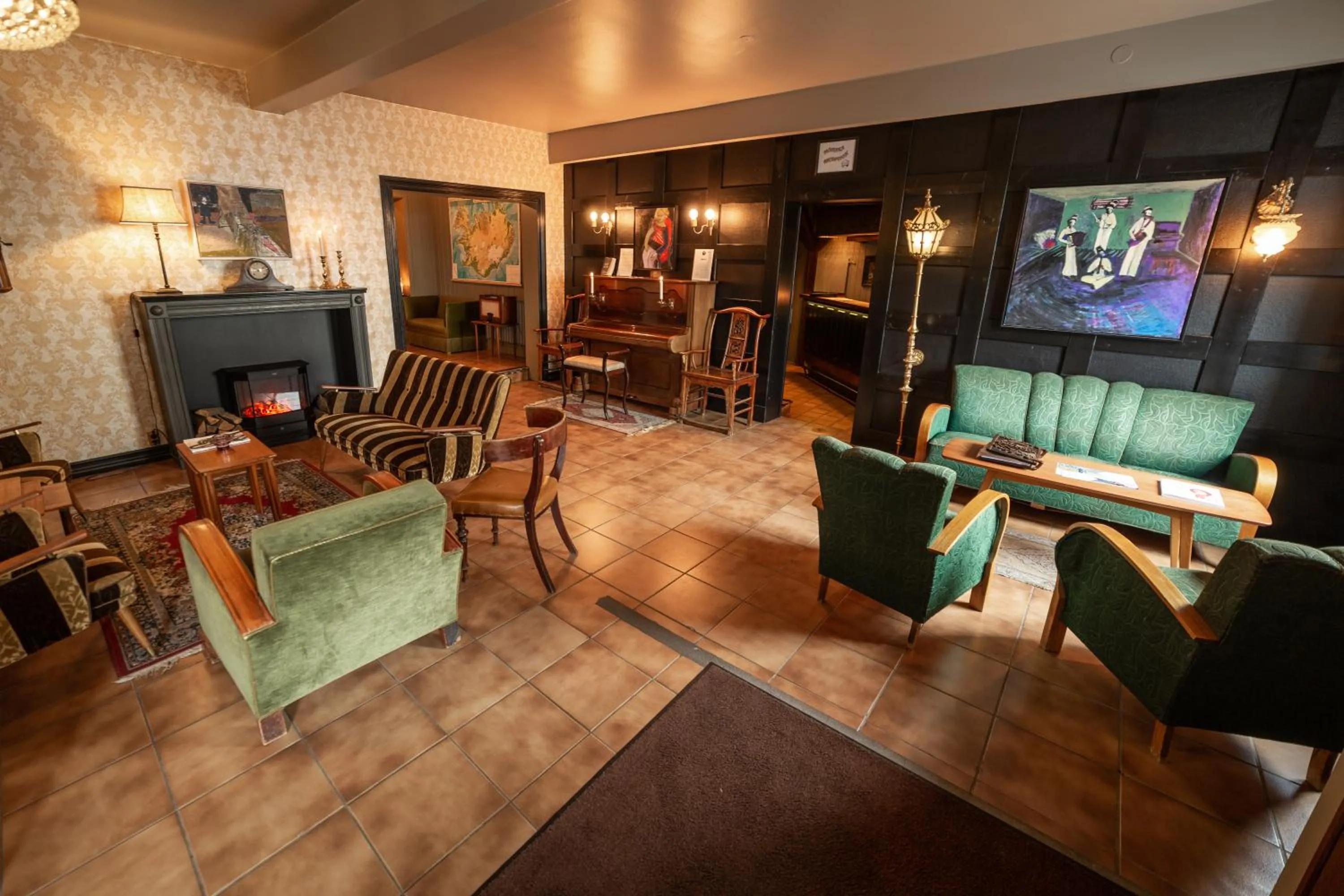 Communal lounge/ TV room in Hotel Siglunes