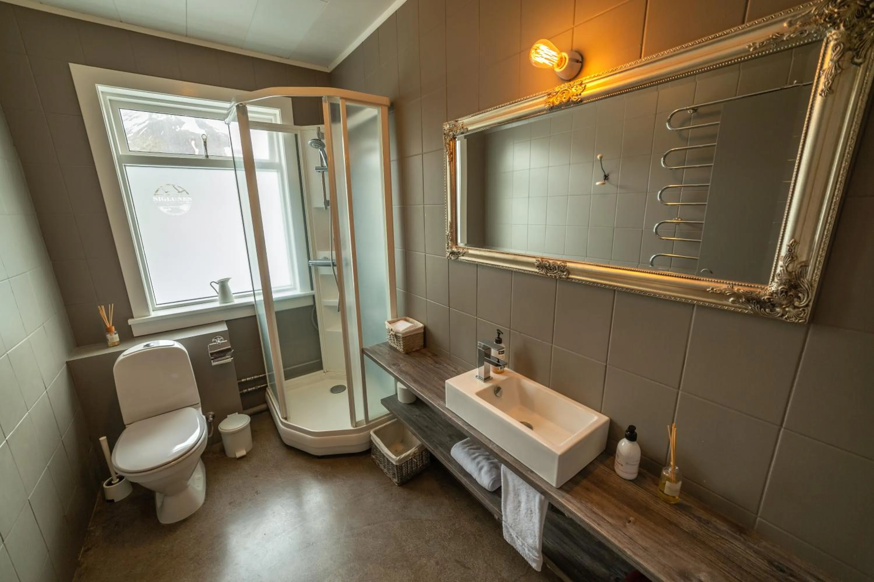 Shower in Hotel Siglunes