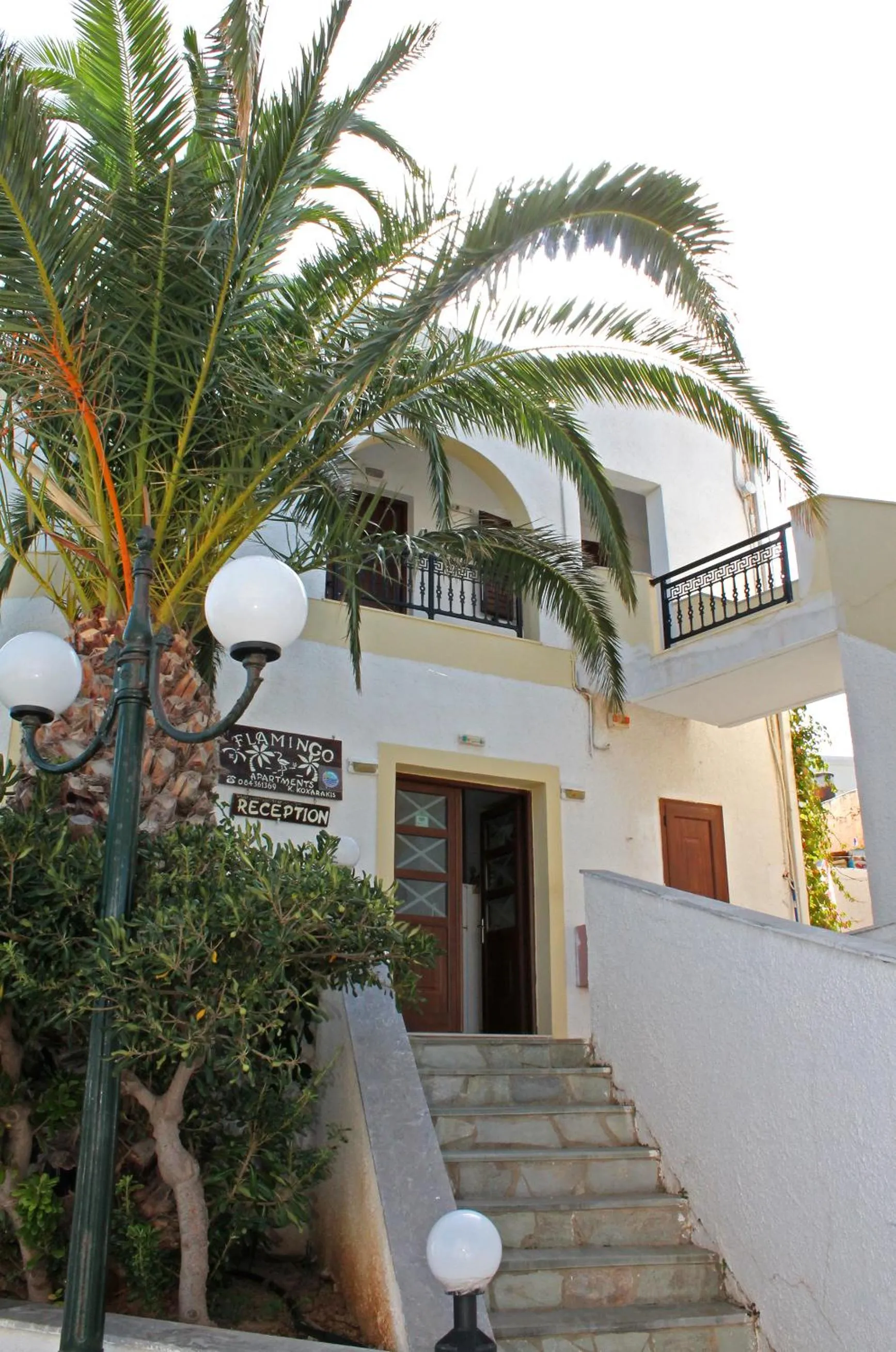 Facade/entrance in Flamingo Apartments