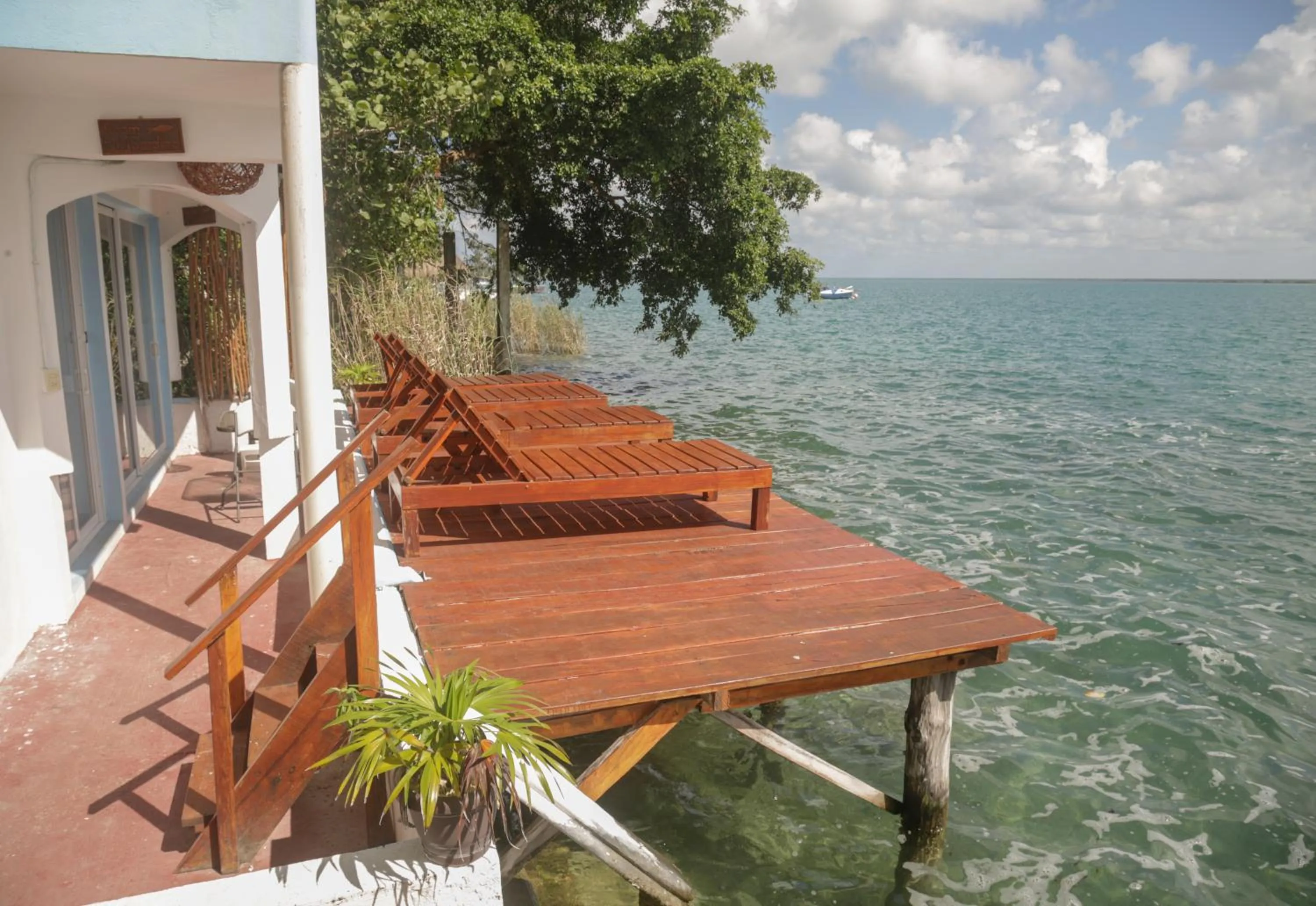 Day in Seven Blue House Village & Lodge