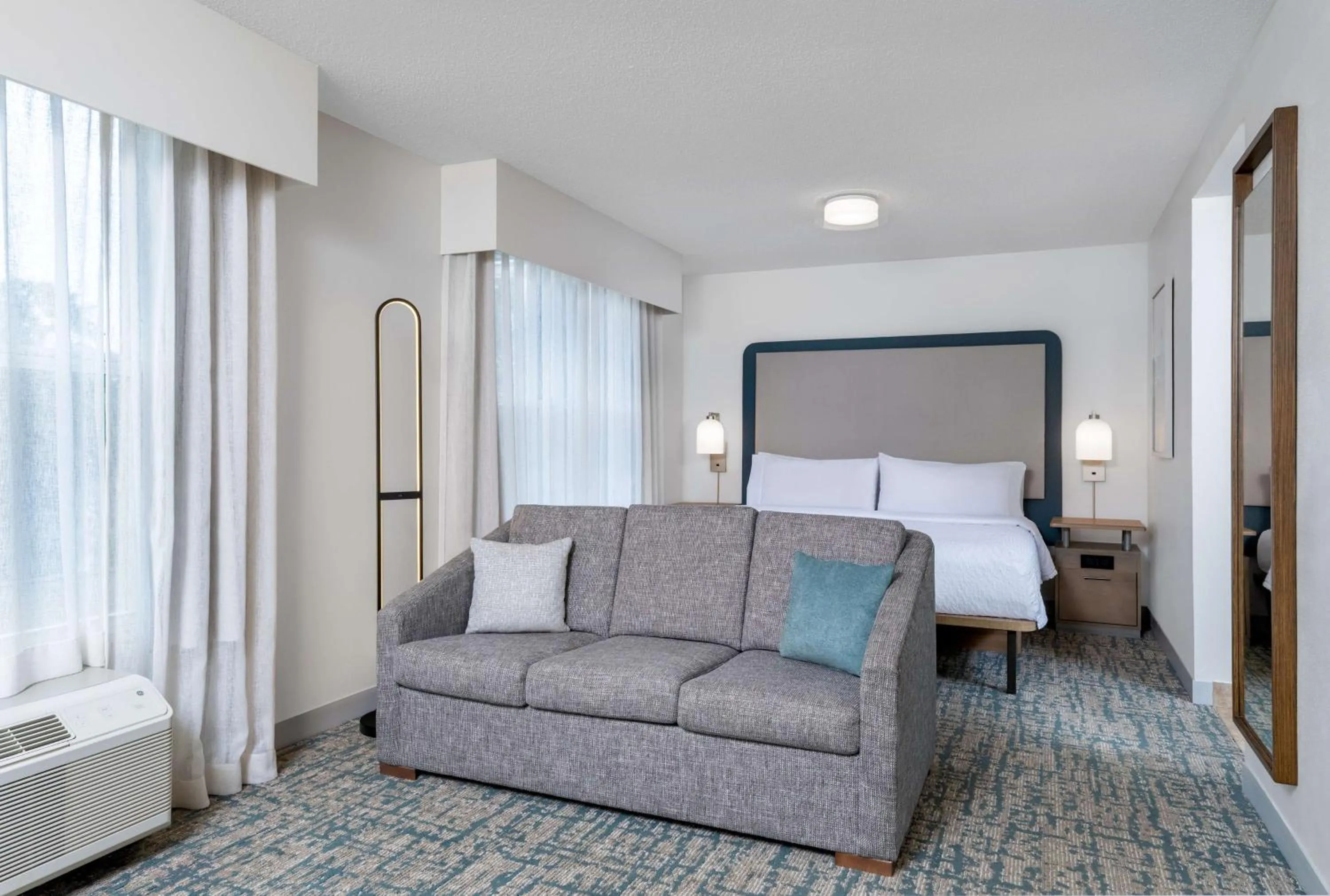 Living room, Bed in Homewood Suites by Hilton Montgomery