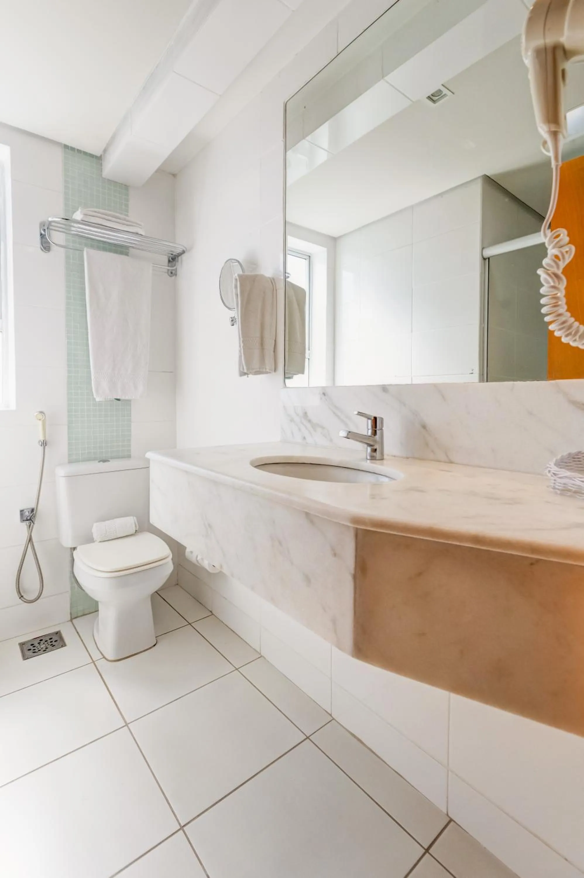 Bathroom in BH Jaraguá Hotel