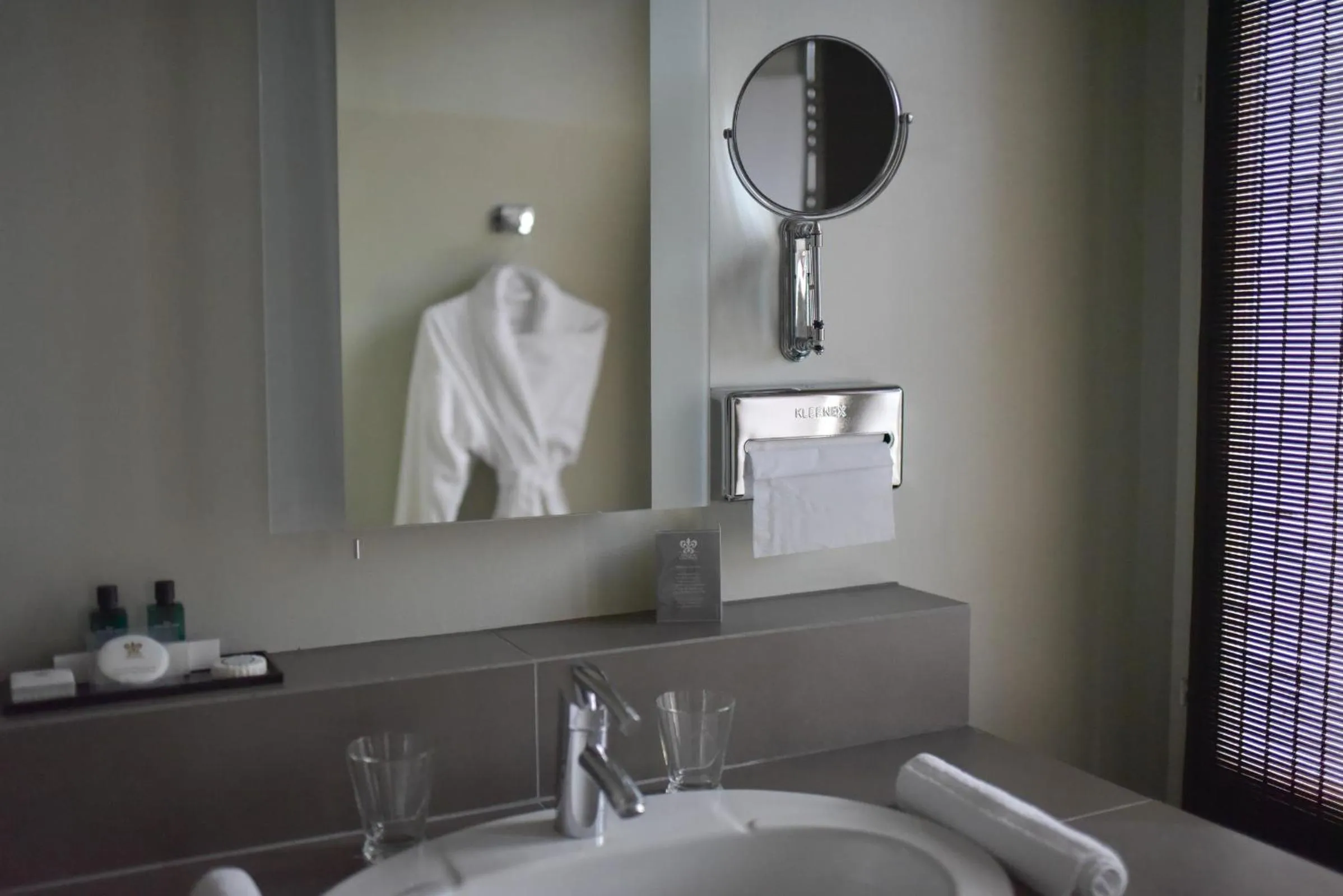 Bathroom in Grand Hôtel du Lion d'Or