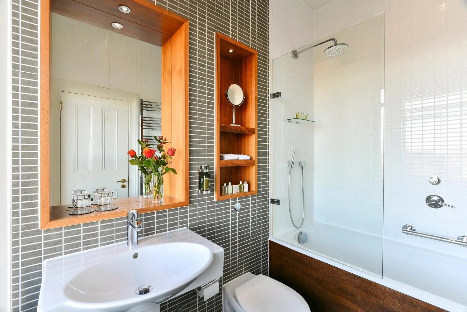 Bathroom in Fraser Suites Edinburgh