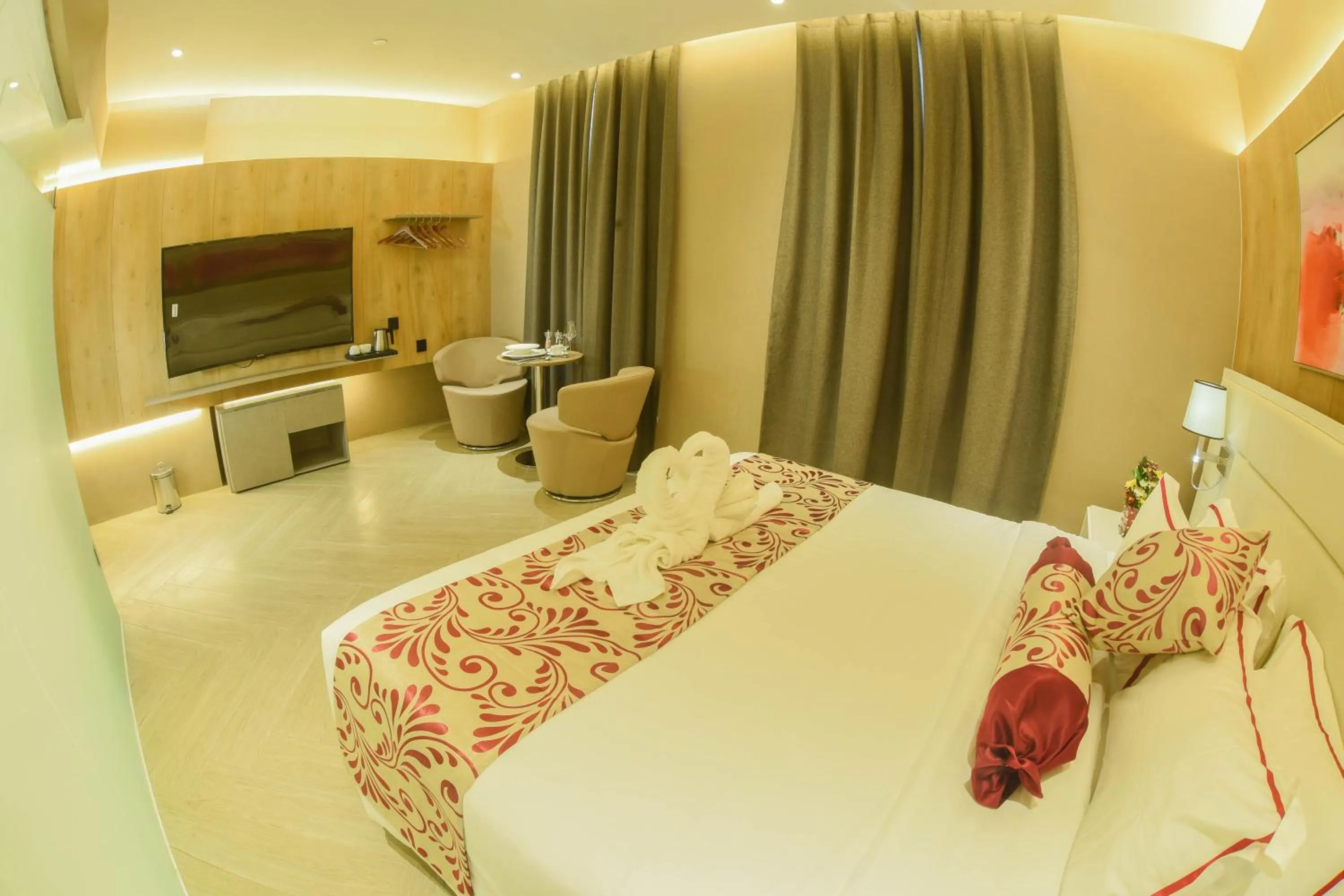 Photo of the whole room, Bed in Red Hotel Cubao, Quezon City