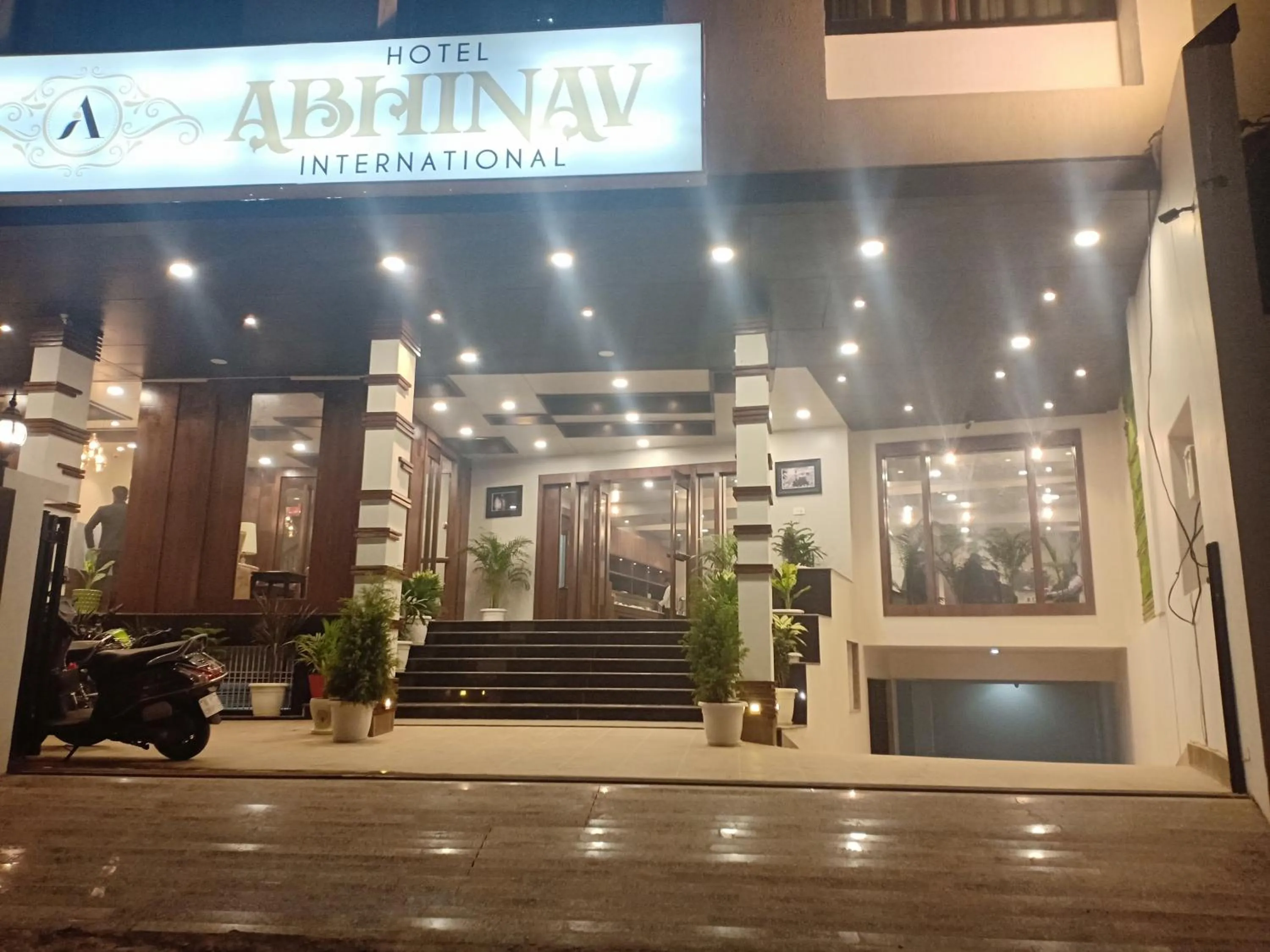 Text overlay in Hotel Abhinav International