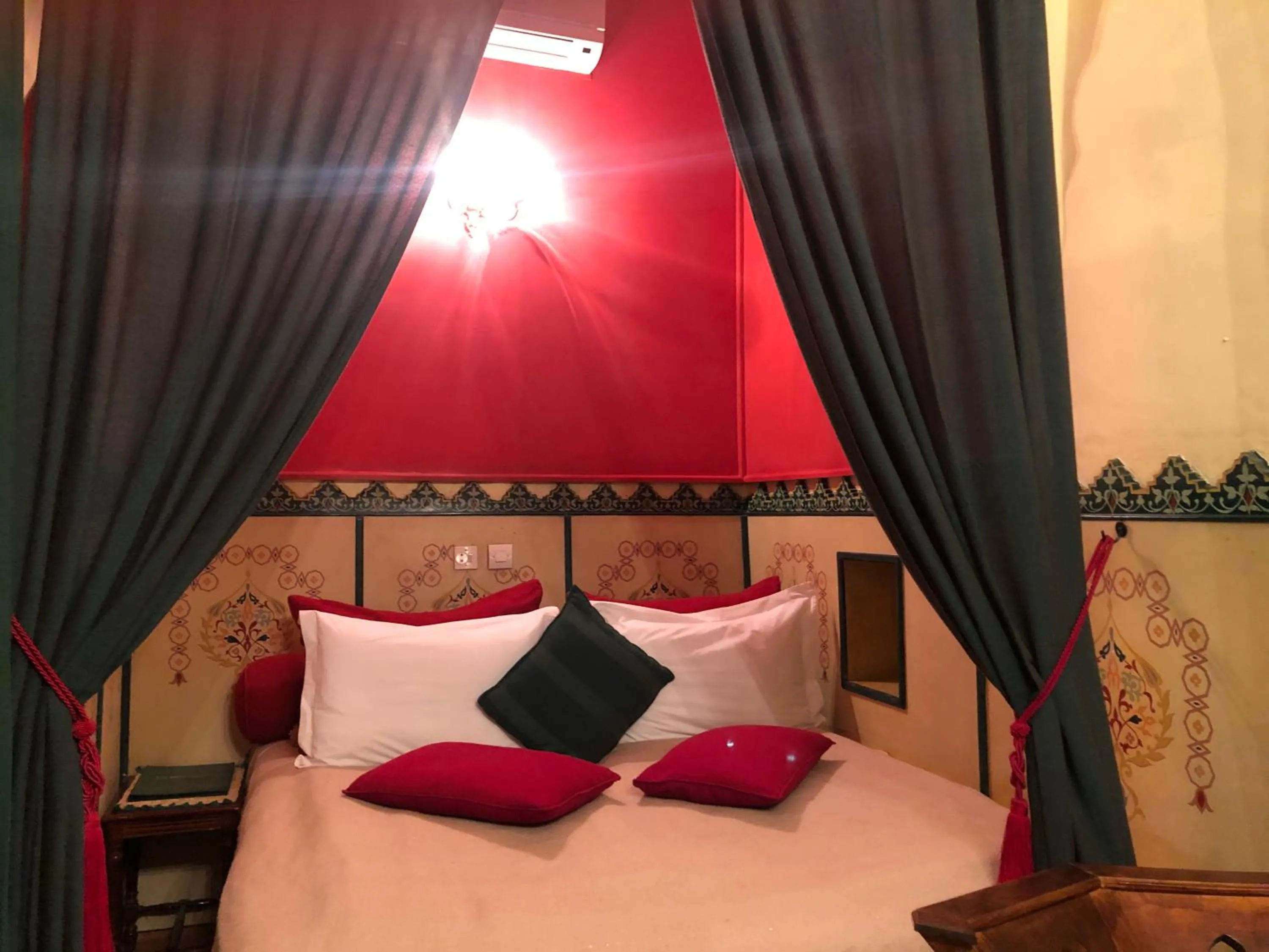 Photo of the whole room, Bed in Riad Hotel Sherazade