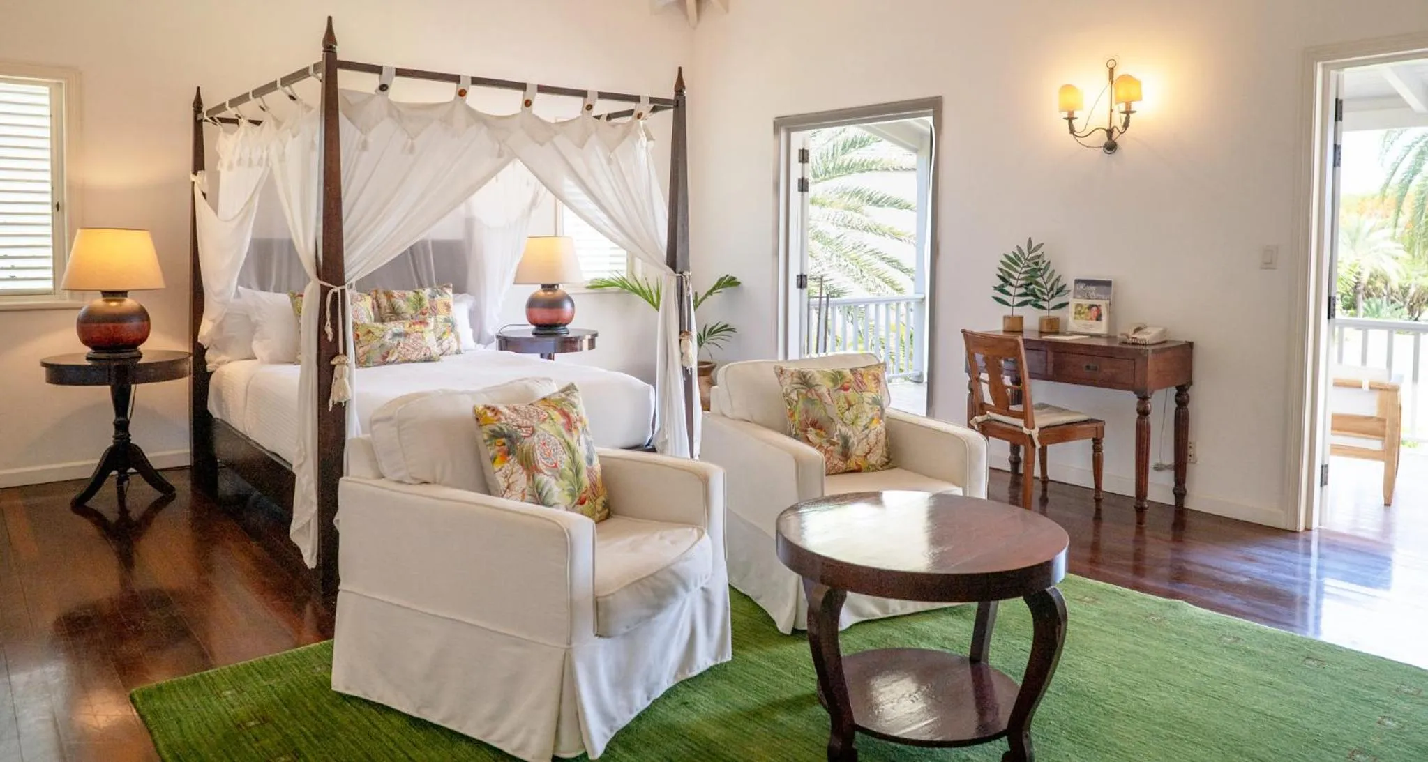 Bed in The Inn at English Harbour