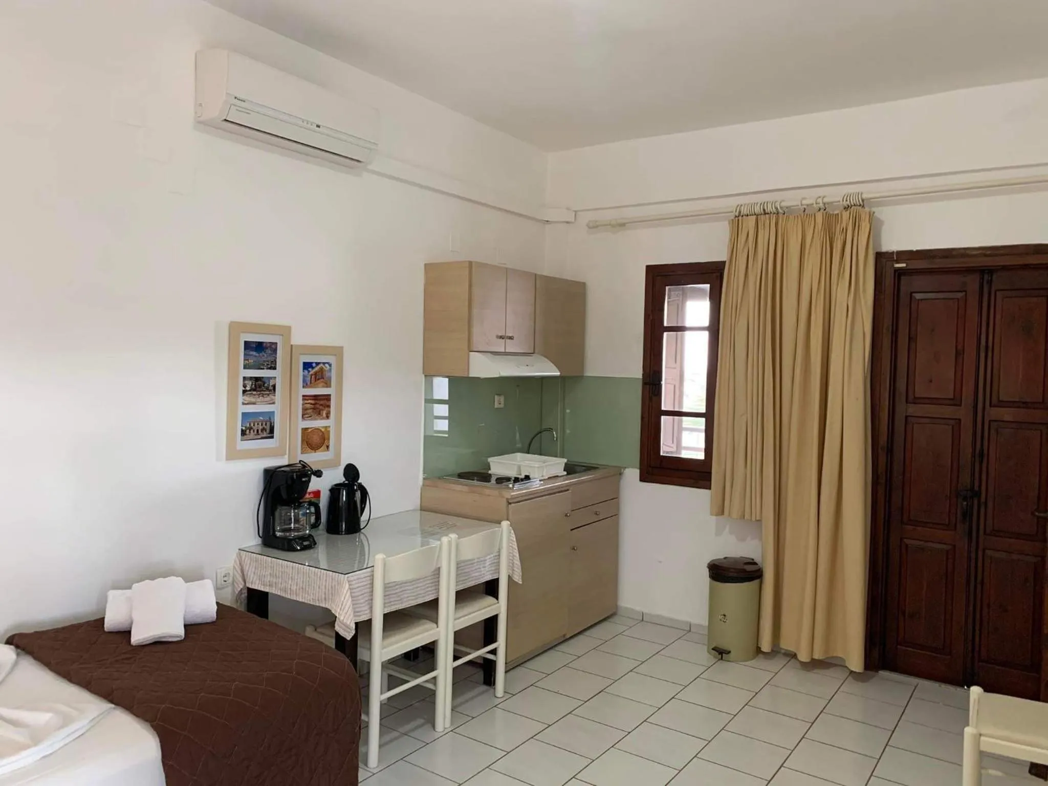 Pennystella Apartments