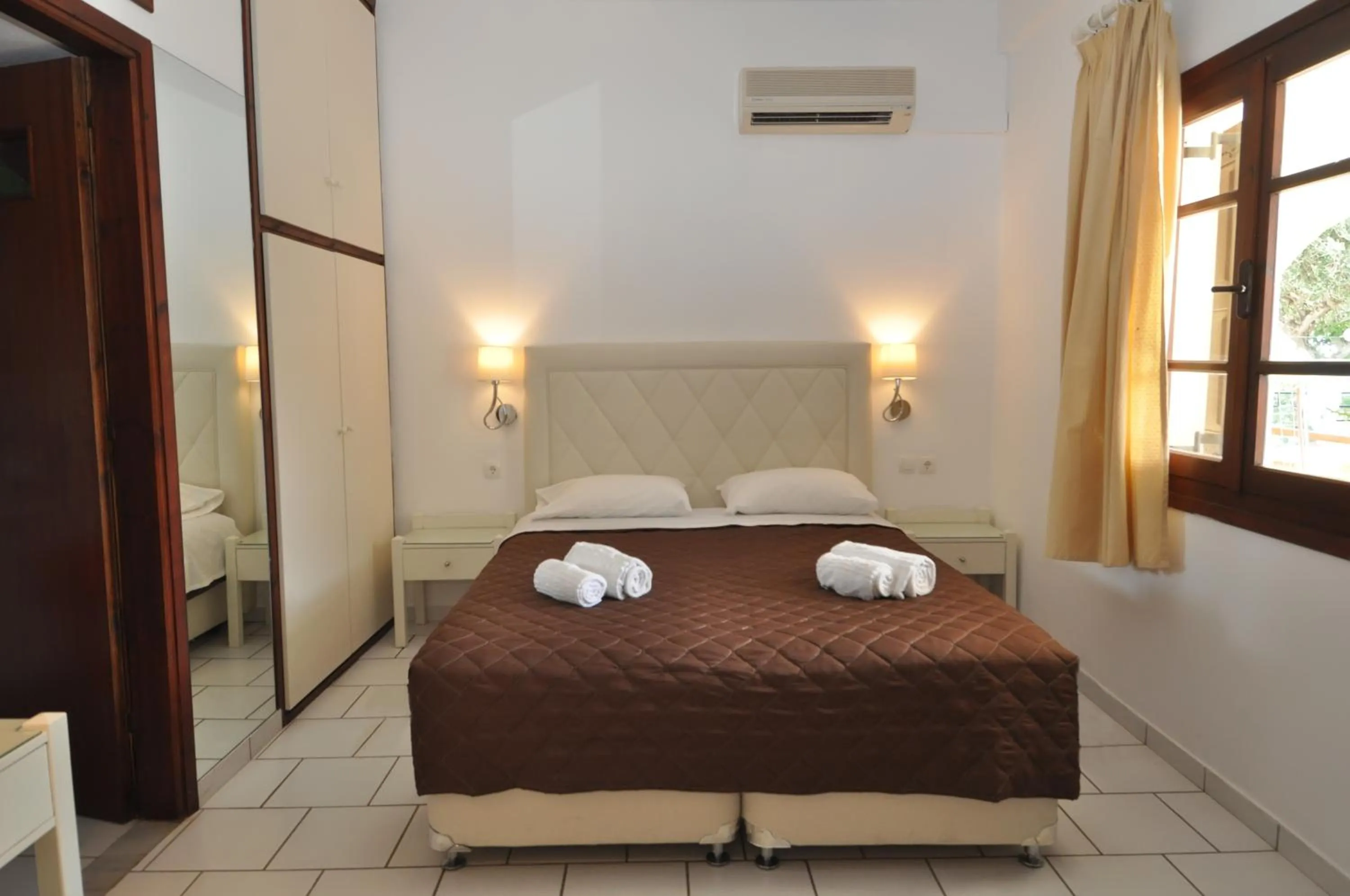 Bedroom, Bed in Pennystella Apartments