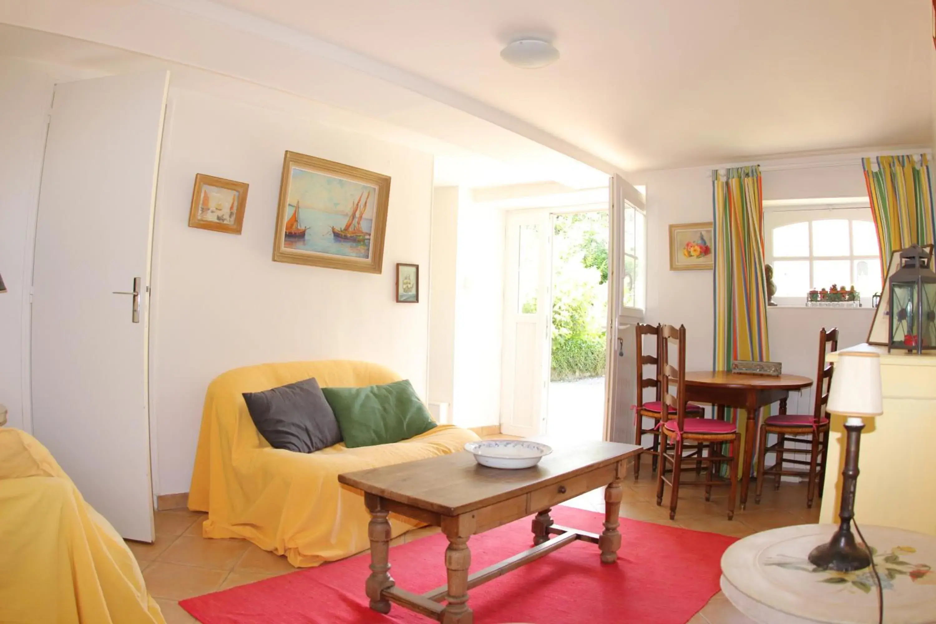 The Garden Cottage in Chateau de Flottemanville The Garden Cottage in Chateau de Flottemanville